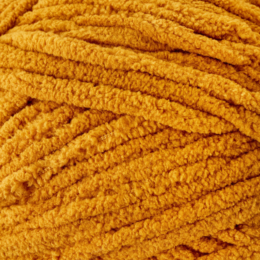 Mainstays Cozy Chenille Yarn, 220 yd, Arctic White, 100% Polyester, Bulky