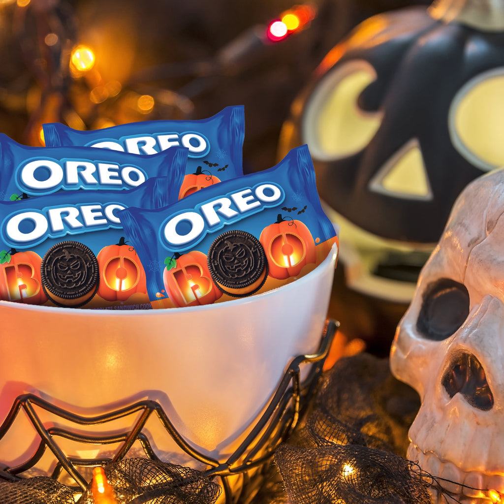 OREO Boo! Trick or Treat Halloween Cookies Variety Pack, 20 Snack Packs (2 Cookies Per Pack)