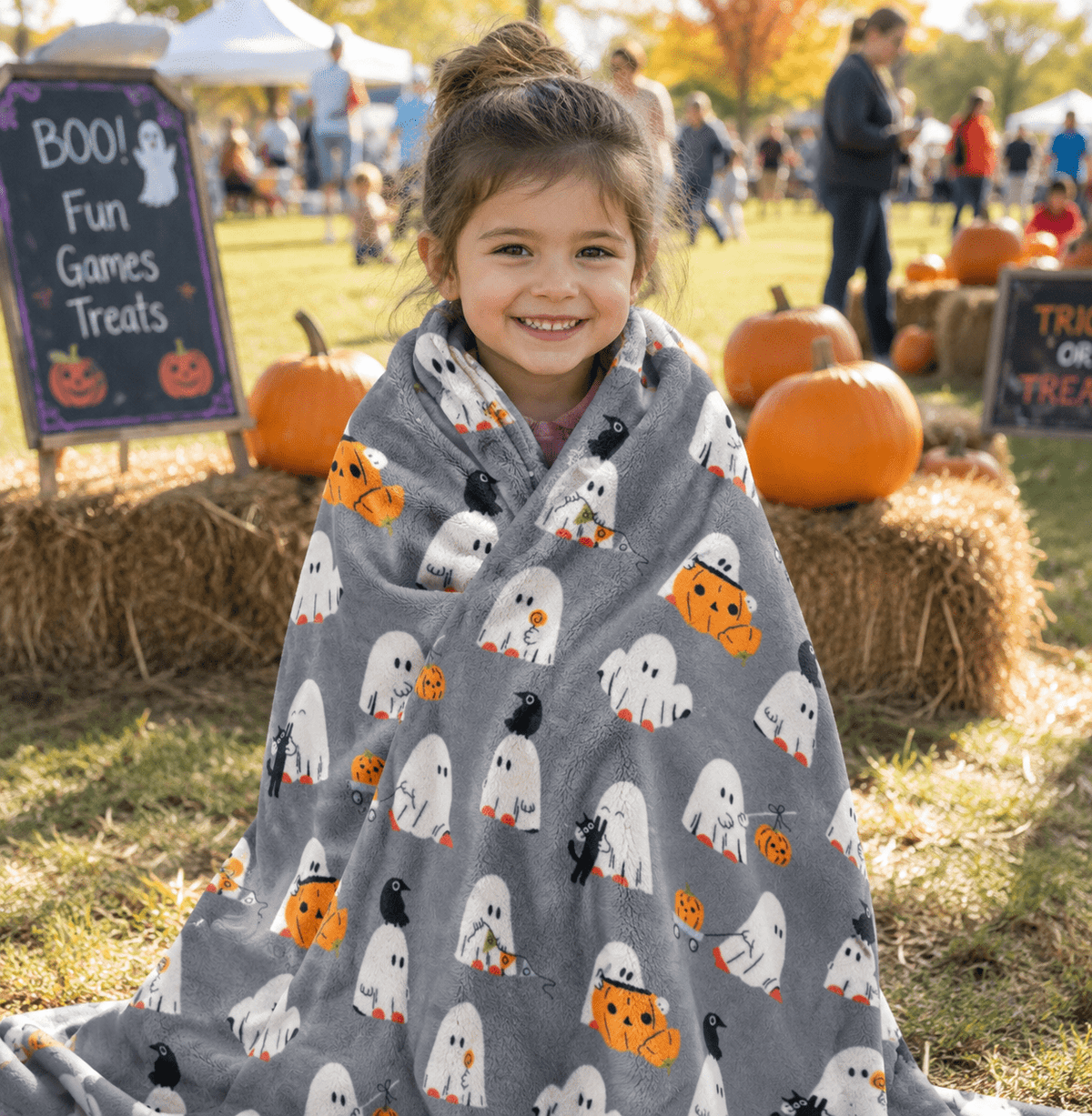 Serafina Home Halloween Throw Blanket: Fuzzy Boo! Jack O'Lantern Spider Webs Skull and Black Cats Print on Velvet Fleece for Sofa Bed Couch Chair Dorm