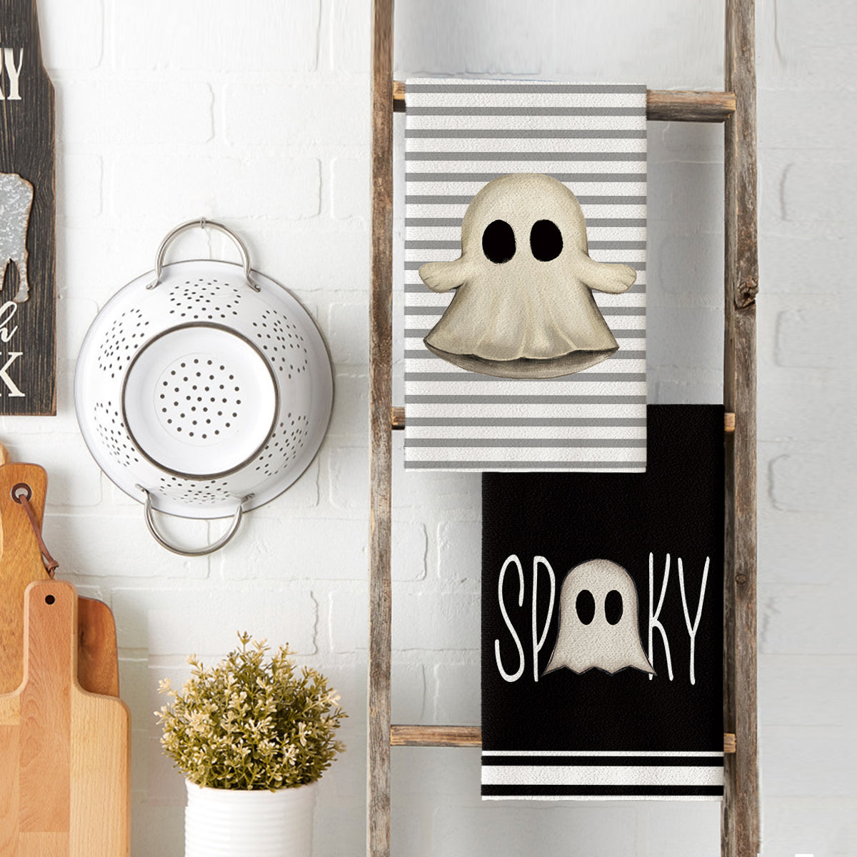 Sm:)e Spooky Pumpkin Ghost Boo Bat Halloween Kitchen Dish Towels 2 Set 18 x 26 inch