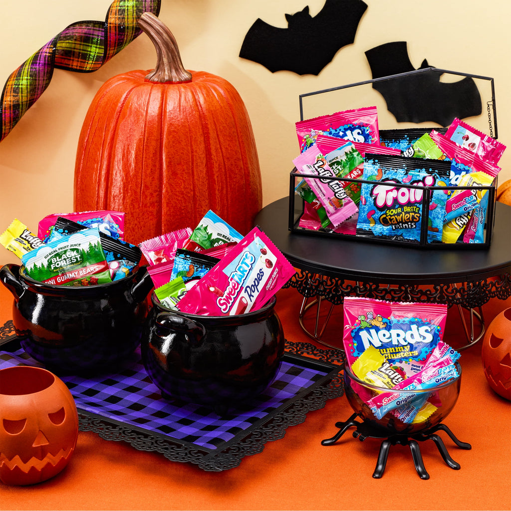 Nerds Fruity Chewy Halloween Trick-or-Treat Variety Bag, NERDS Gummy Clusters, SweeTARTS, Trolli, Laffy Taffy, and Black Forest, 55 Pieces, 18.42 Ounces