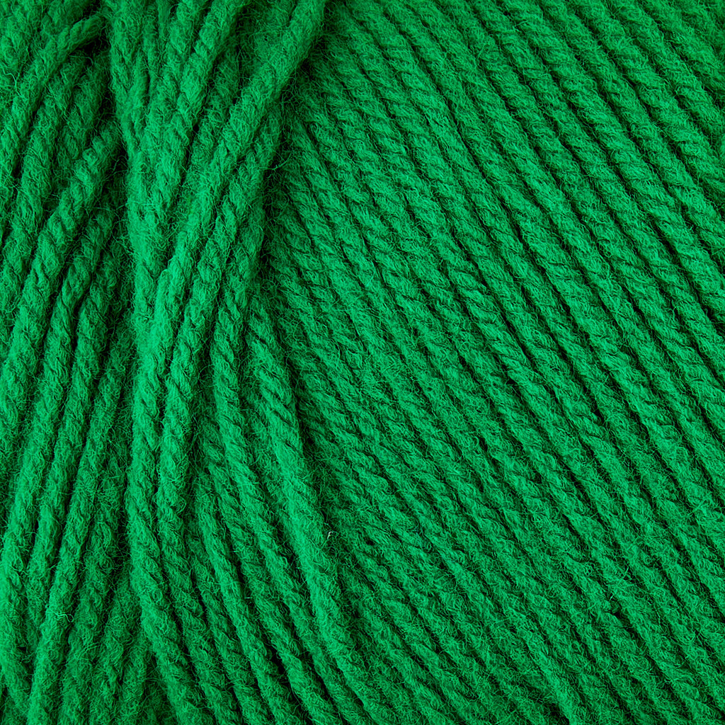 Mainstays Medium 4 Acrylic Yarn, White, 7 oz, 397 Yards