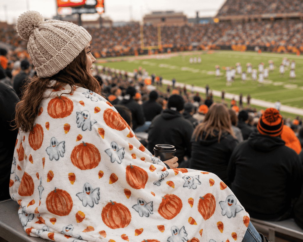 Serafina Home Halloween Throw Blanket: Fuzzy Boo! Jack O'Lantern Spider Webs Skull and Black Cats Print on Velvet Fleece for Sofa Bed Couch Chair Dorm