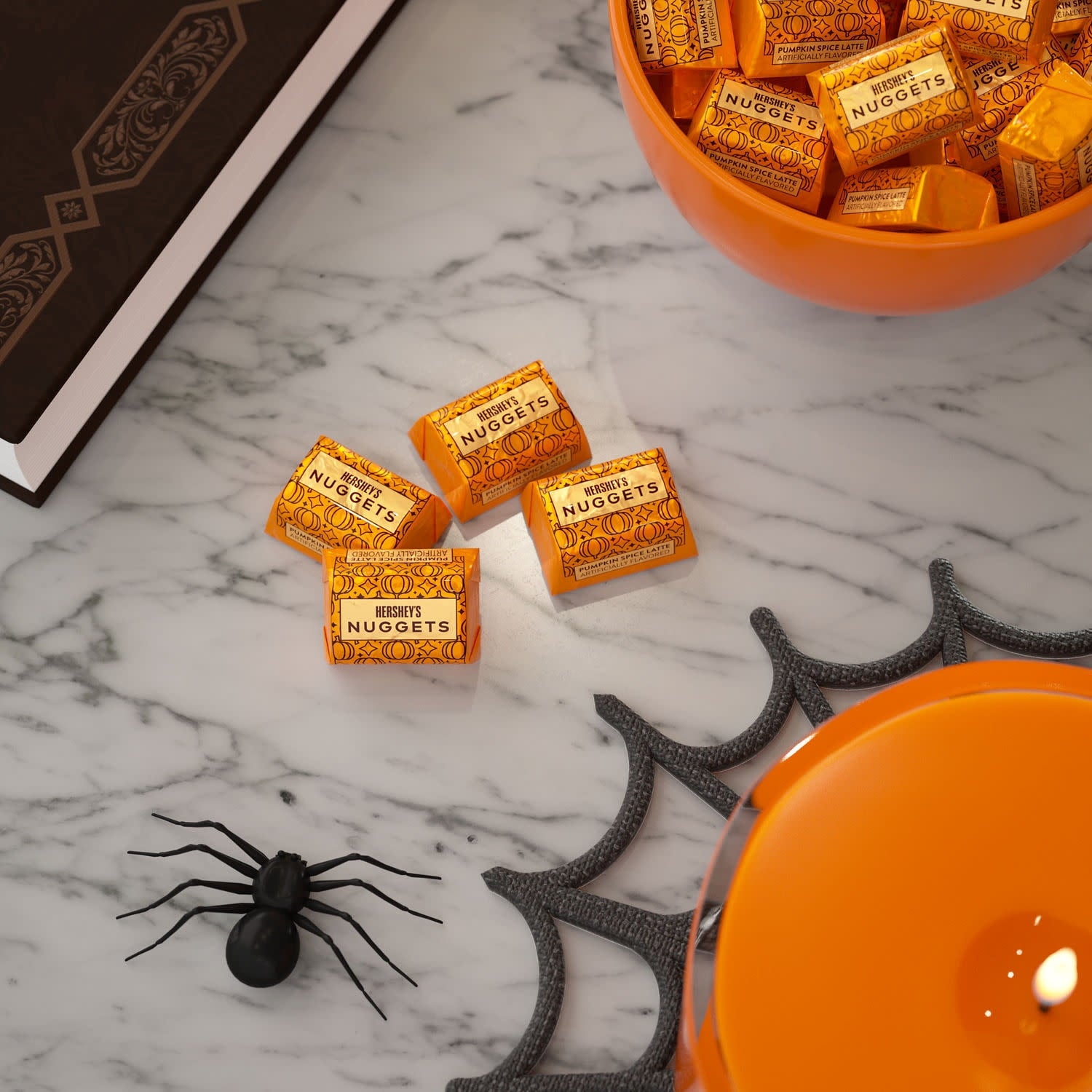 Hershey's Nuggets Pumpkin Spice Latte Flavored, Fall Candy Bag, 7.2 oz