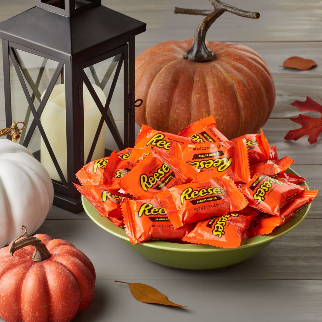 (3 pack) Reese's Milk Chocolate Snack Size Peanut Butter Cups, Halloween Candy Bag, 10.5 oz