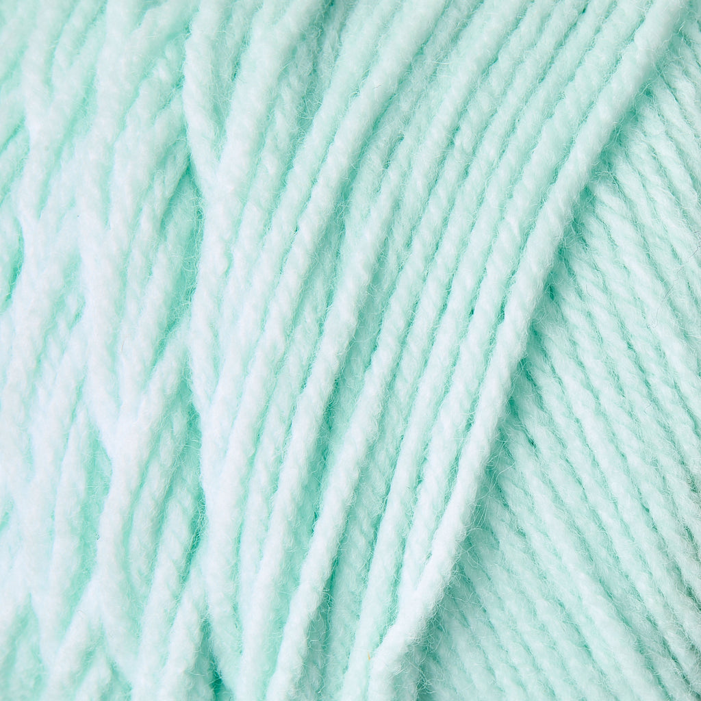 Mainstays Medium 4 Acrylic Yarn, White, 7 oz, 397 Yards