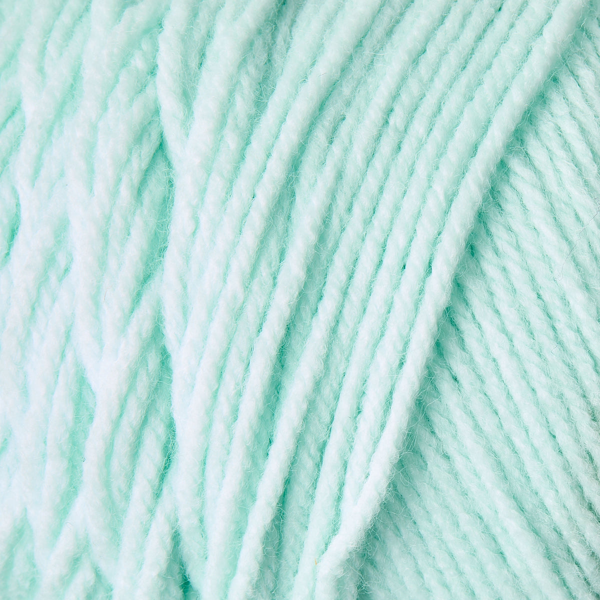 Mainstays Medium 4 Acrylic Yarn, White, 7 oz, 397 Yards
