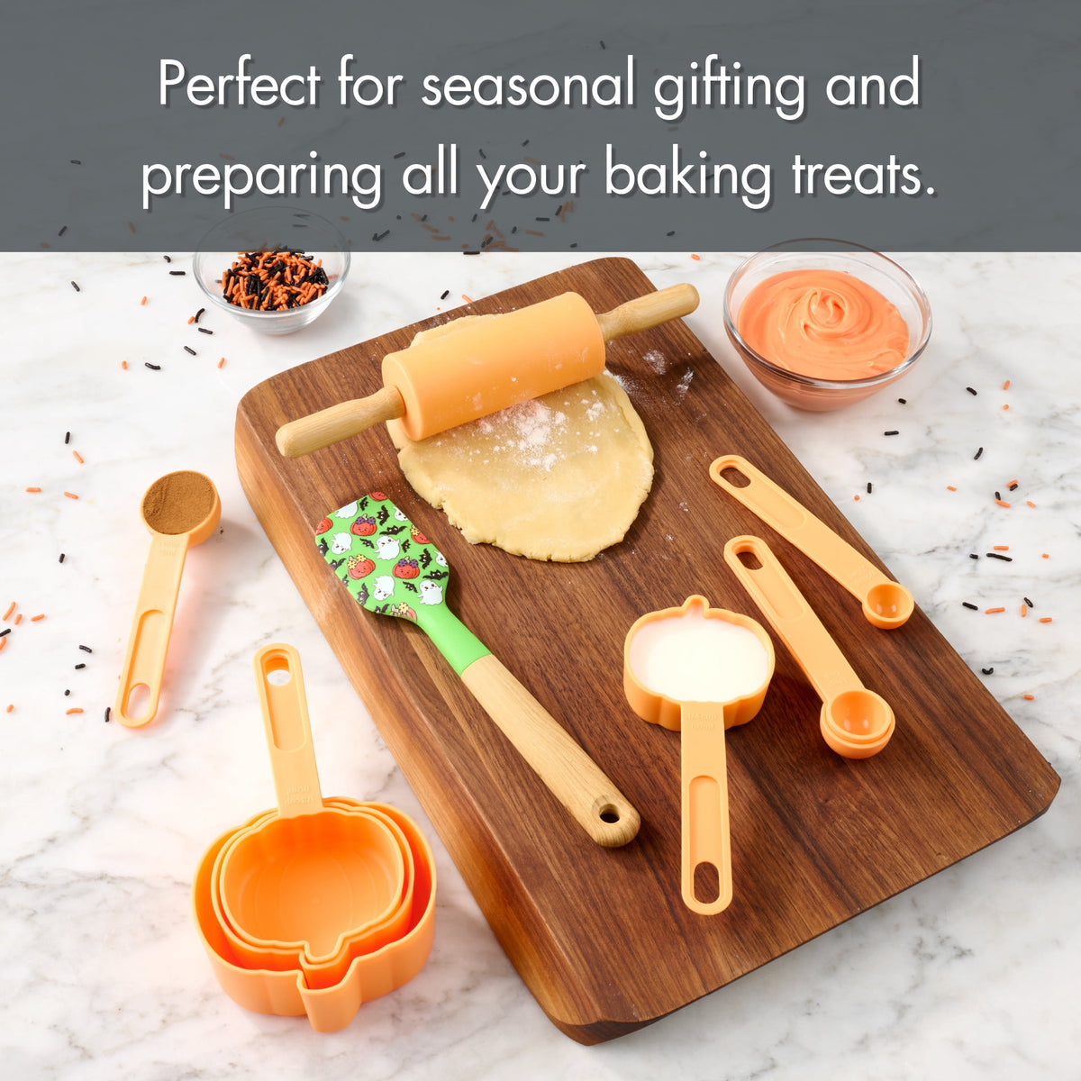Way To Celebrate 10-Piece Baking Set, Orange, Green
