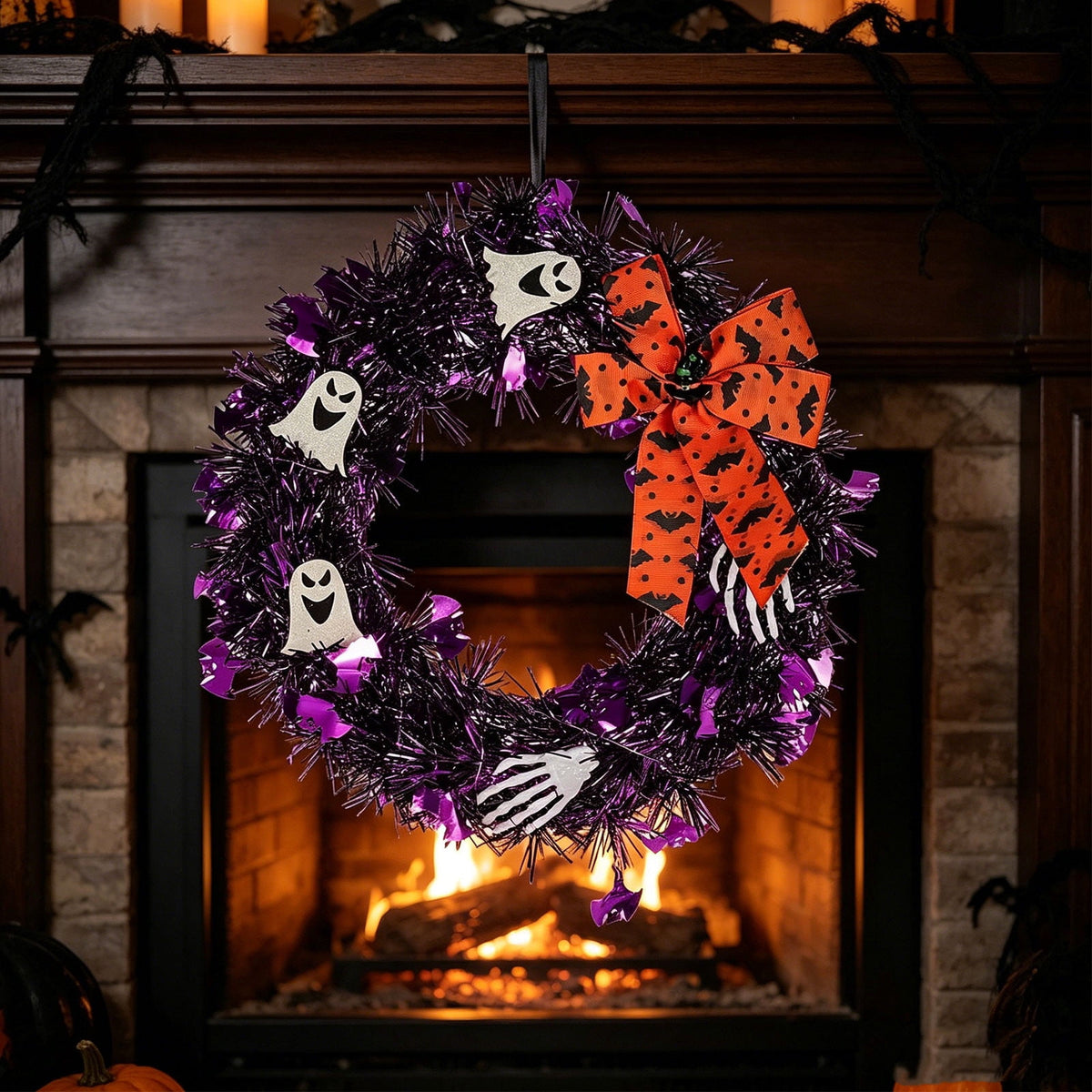Boovnll Halloween Wreath, 18" Horror & Novelty Handmade Black Twig Glitter Bats Halloween Wreaths for Front Door Fireplace Wall Porch Party Decor, Halloween Decorations