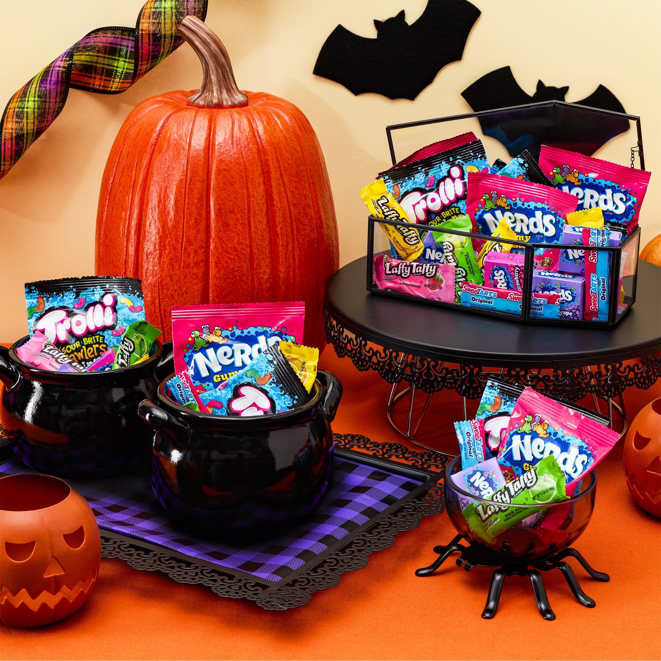 Nerds Core Winners Halloween Trick-or-Treat Variety Bag, NERDS Gummy Clusters, SweeTARTS, Trolli, Laffy Taffy, and NERDS Original, 180 Pieces, 59.76 Ounces
