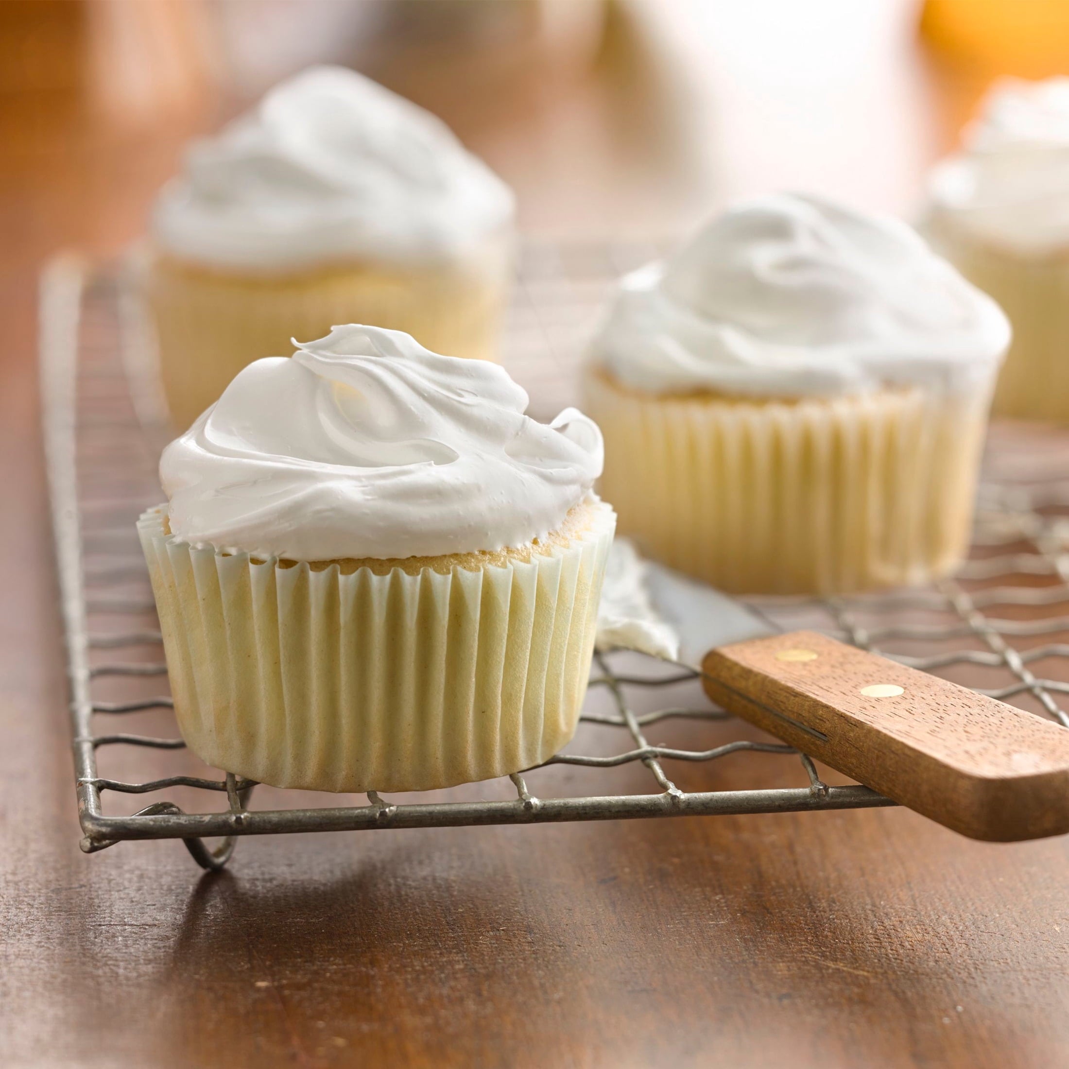 Betty Crocker Whipped Fluffy White Frosting, Gluten Free, 12 oz