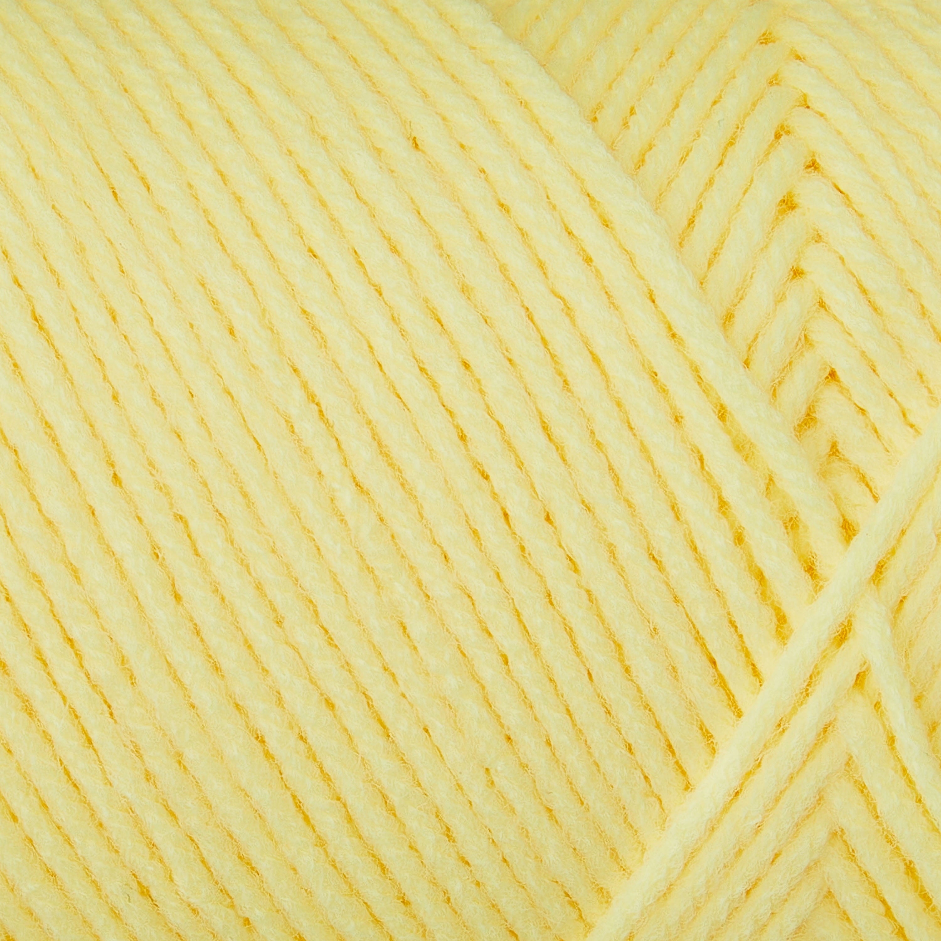 Mainstays Medium 4 Acrylic Yarn, White, 7 oz, 397 Yards