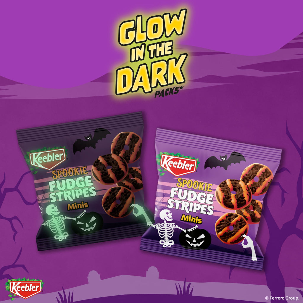 Keebler Spookie Fudge Stripes Minis, Halloween Candy, Chocolatey Cookies, 30 Glow-in-the-Dark Packs, 15 oz