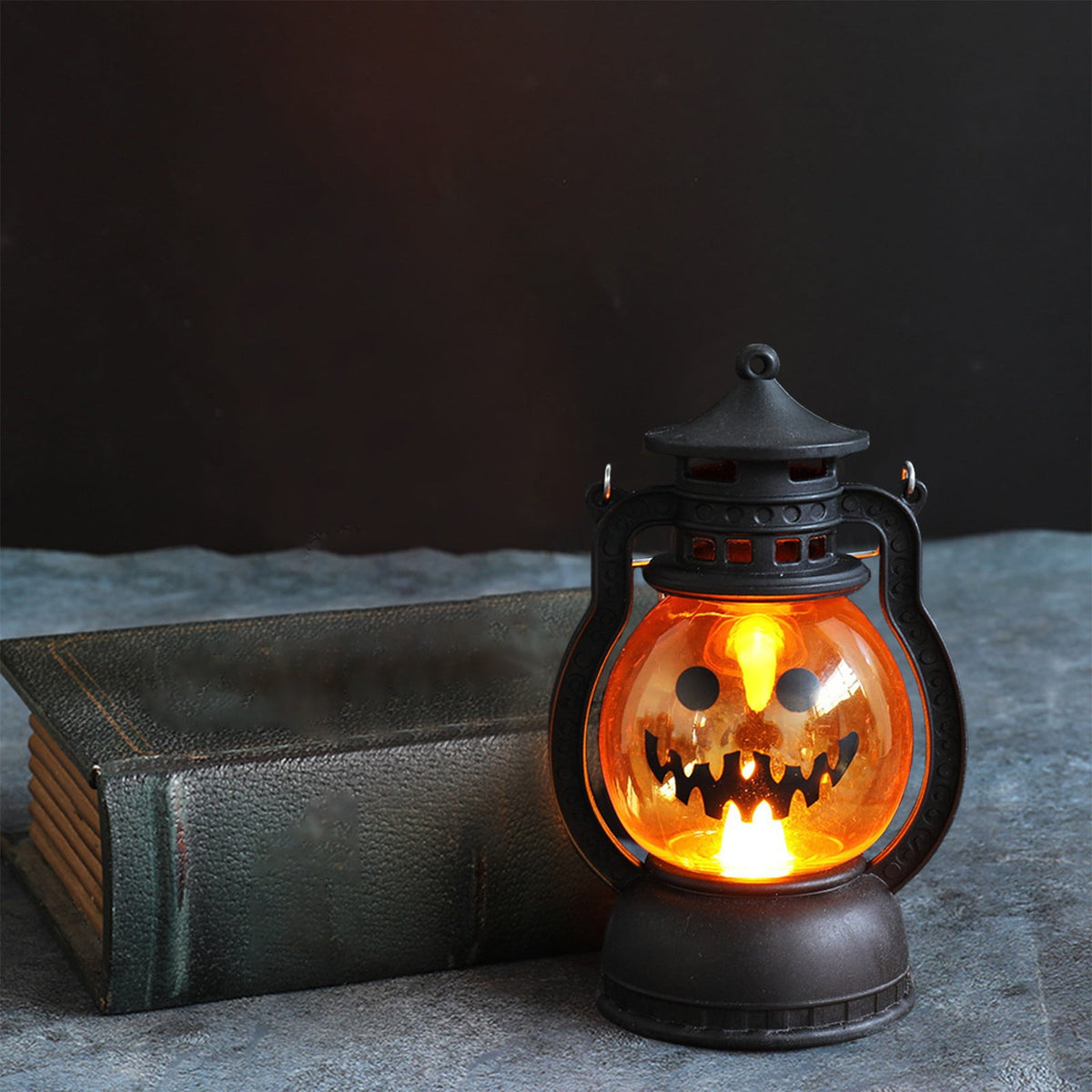 halloween decor Retro decorative battery light, flameless LED candle light, Halloween retro light, handheld Halloween light