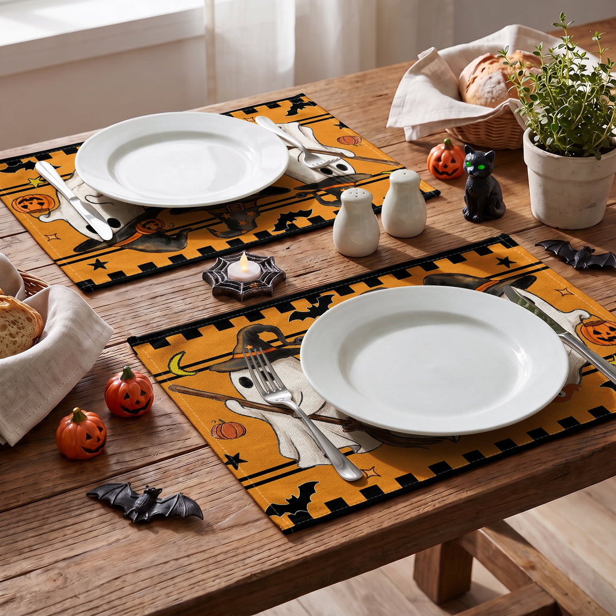 Smile Jack-O'-Lantern Spider Web Halloween Table Placemats Set of 4 Round 15 Inch Black