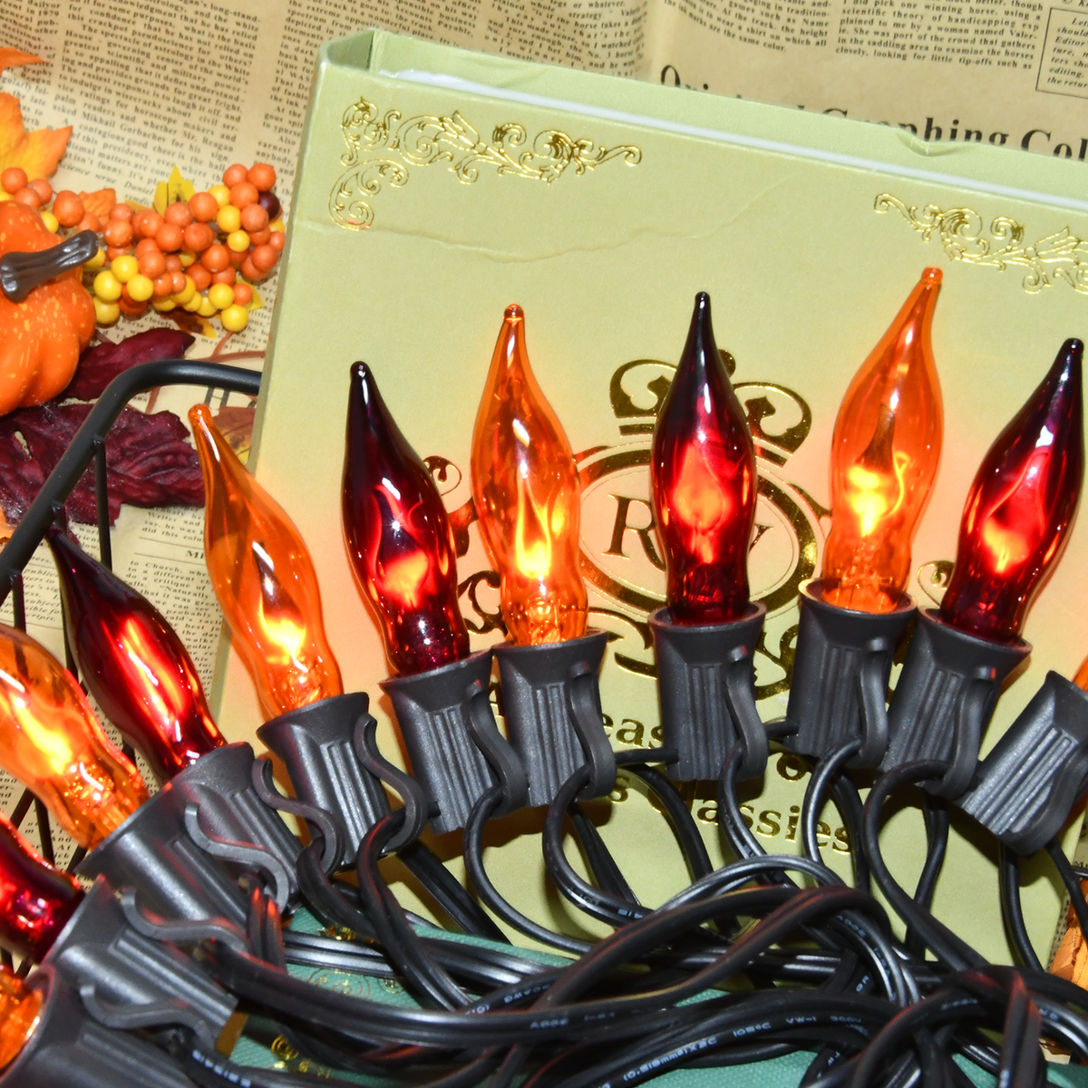 Halloween Lights Flickering Flame String Lights with 12 Pack C7 Orange Flame Light Bulbs (2 Spare), 12.8Ft Orange Flame String Lights for Indoor Outdoor Home Party Yard Halloween Decorations
