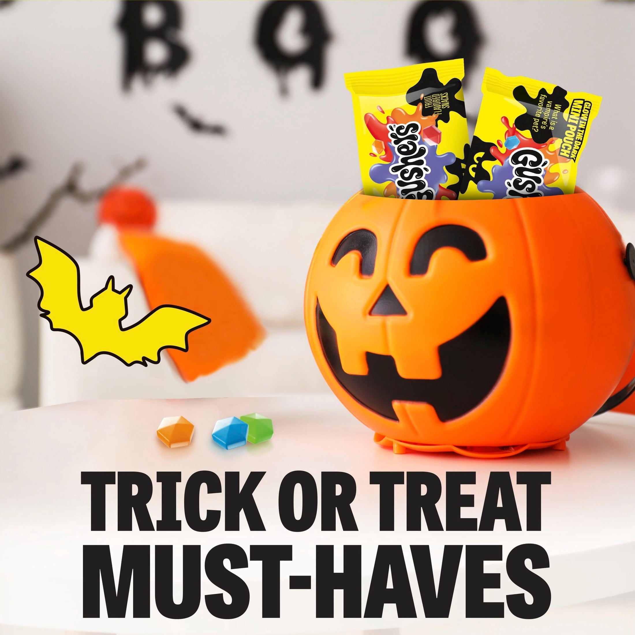 Gushers Tropical Nightmare Fruit Flavored Snacks Mini Pouches, Halloween Treats, 26 Count