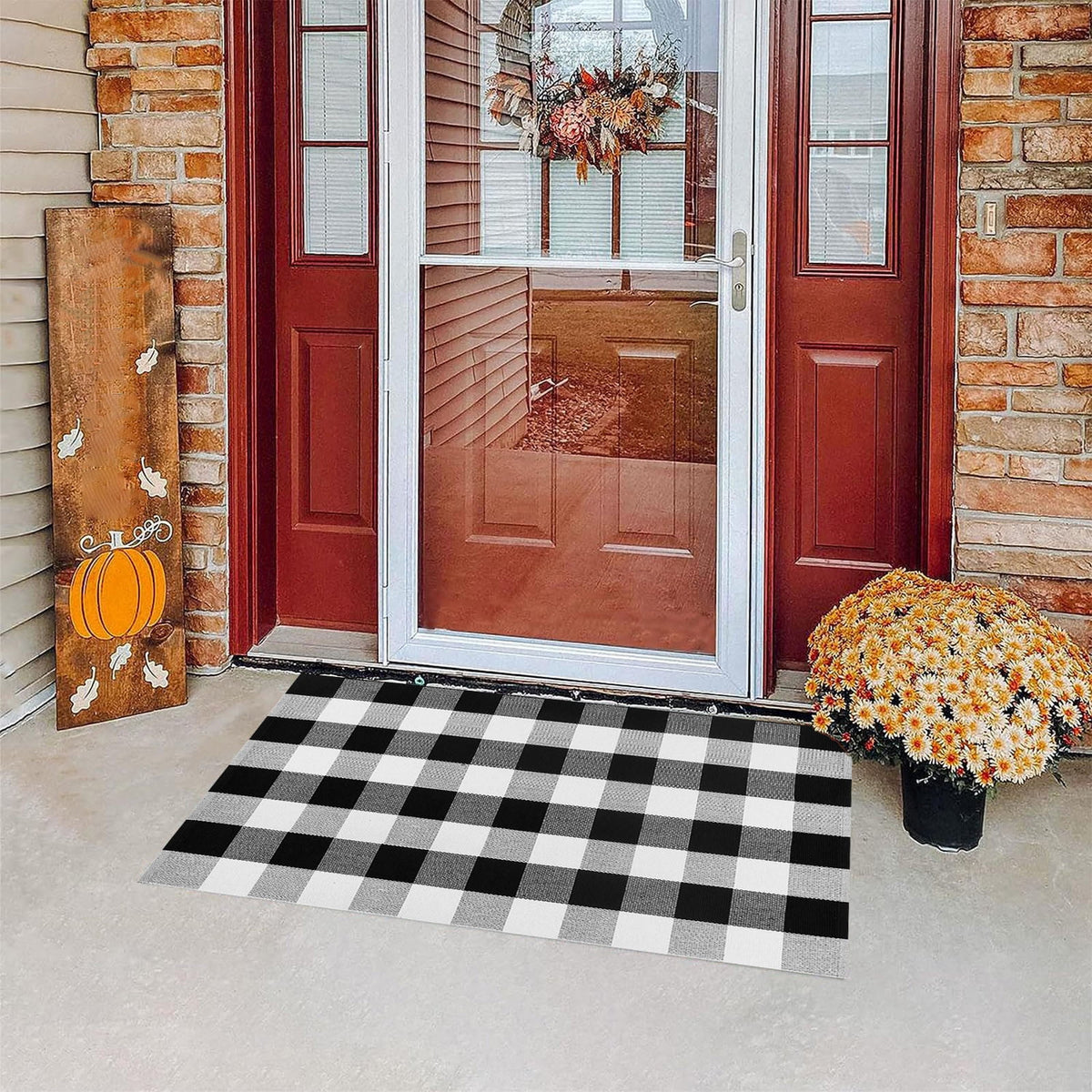 Xuniizn Fall Door Mat, Buffalo Plaid Fall Outdoor Rug Black & White Striepd Rug Front Door Mat Halloween Thanksgiving Fall Autumn Home Decor,Welcome Doormat for Front Door,Farmhouse Decor, 24 x 16"