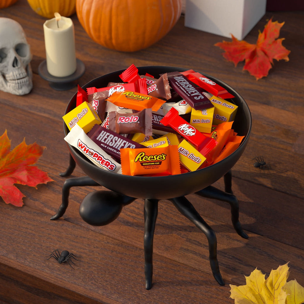 Hershey Assorted, Halloween Candy Bulk Variety Bag, 51.03 oz (165 Pieces)