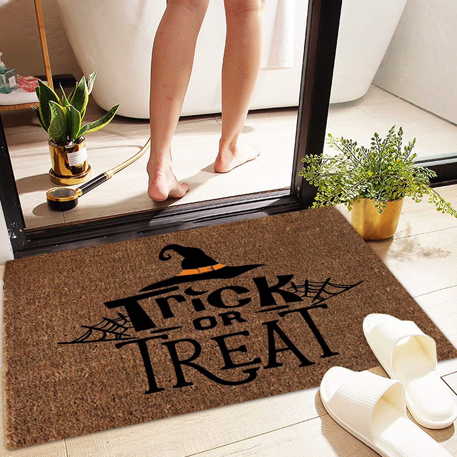 ZToonmas 15" x 23" Vintage Halloween Rugs, Halloween Horror Print Outdoor Rugs Floor Mat Hallway Kitchen Foot Mat Soft Non-Slip