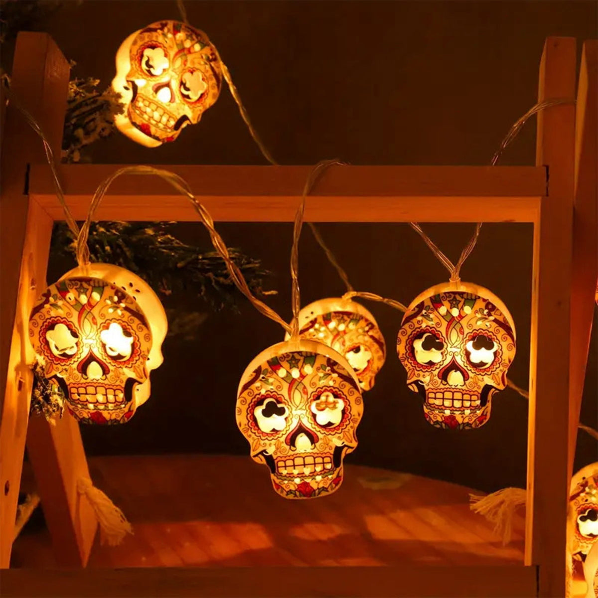 Btomtd 59.05 inch Skull String Light Luminous Halloween Decoration Prop for Horror Scene Layout Hanging Pendant Bar Party LED Decorative Light, Multicolor