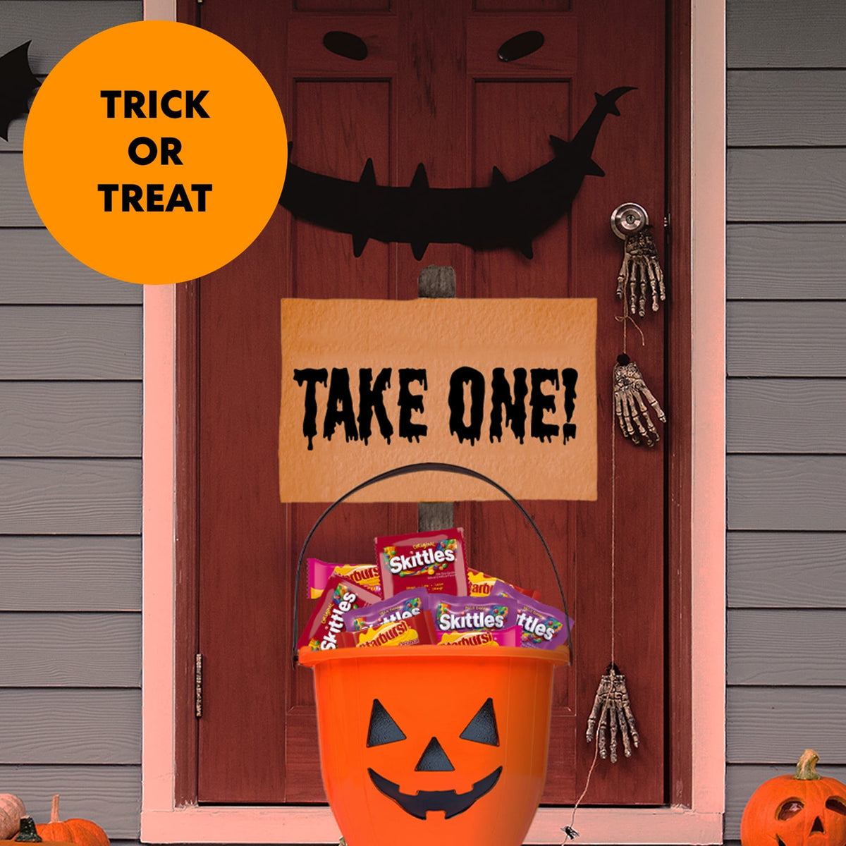 Skittles & Starburst Fun Size Chewy Halloween Candy Variety Pack - 200 Ct Bulk Bag
