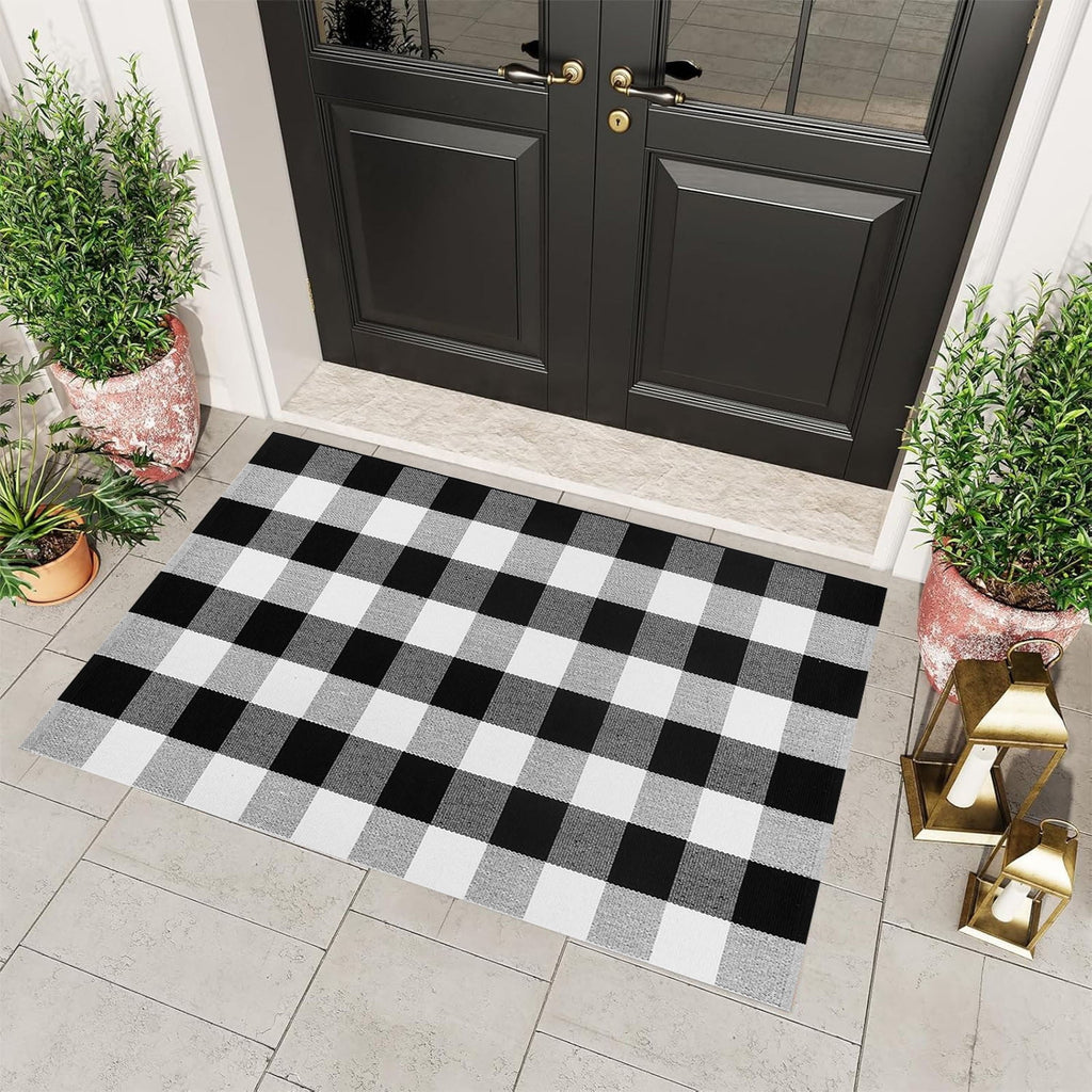 AZXY Halloween Decor, 16x24 Inch Black Buffalo Plaid Fall Doormat, Halloween Decorations for Home Indoor Outdoor, Weather Resistant Striped Floor Rug for Front Porch Entryway Halloween Decor