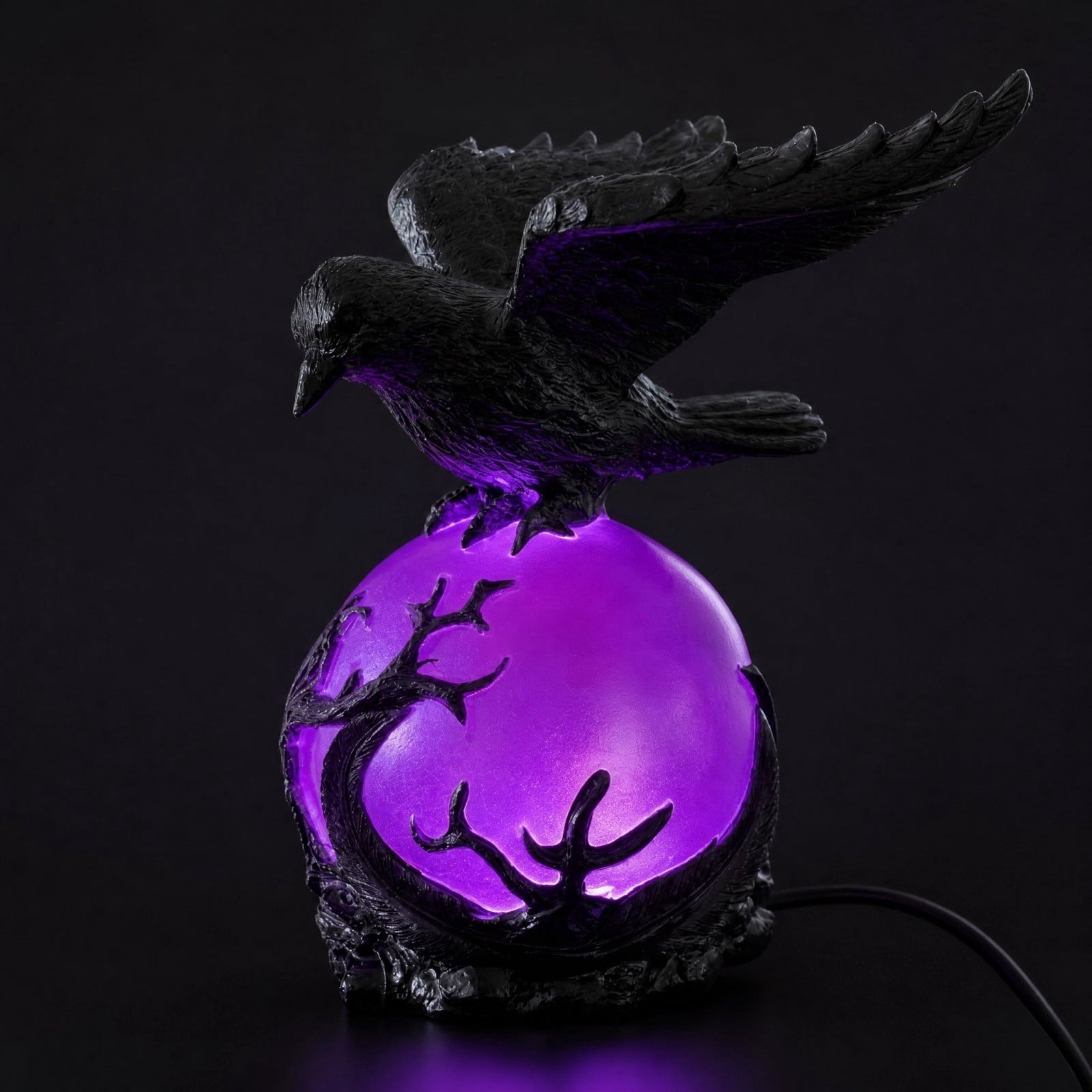 Gothic Mysterious Crow LED Light Luminous Sculpture, Resin Gothic Home Decor Accent, Raven Lamp for Halloween Gift, Bedroom Bedside, Living Room