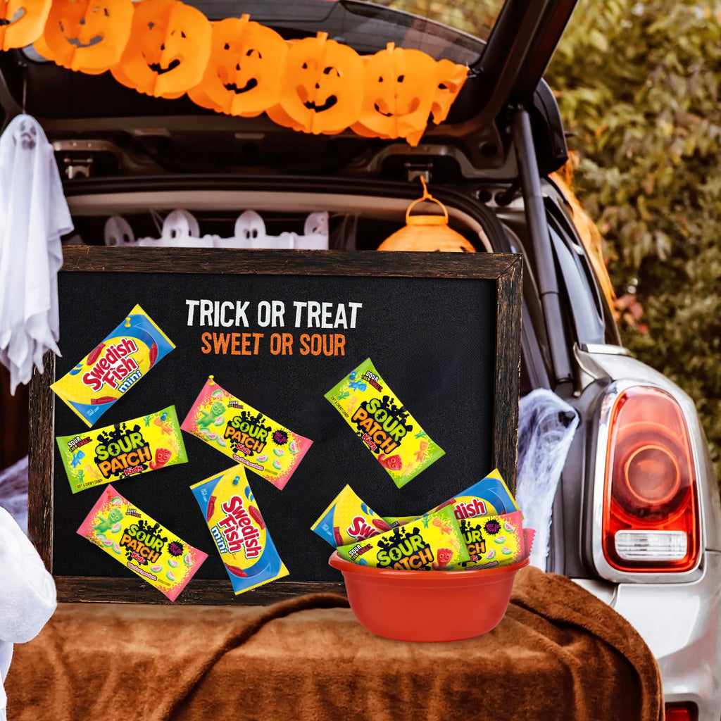 SOUR PATCH KIDS and SWEDISH FISH Mini Soft & Chewy Halloween Candy Variety Pack, 18 Snack Packs