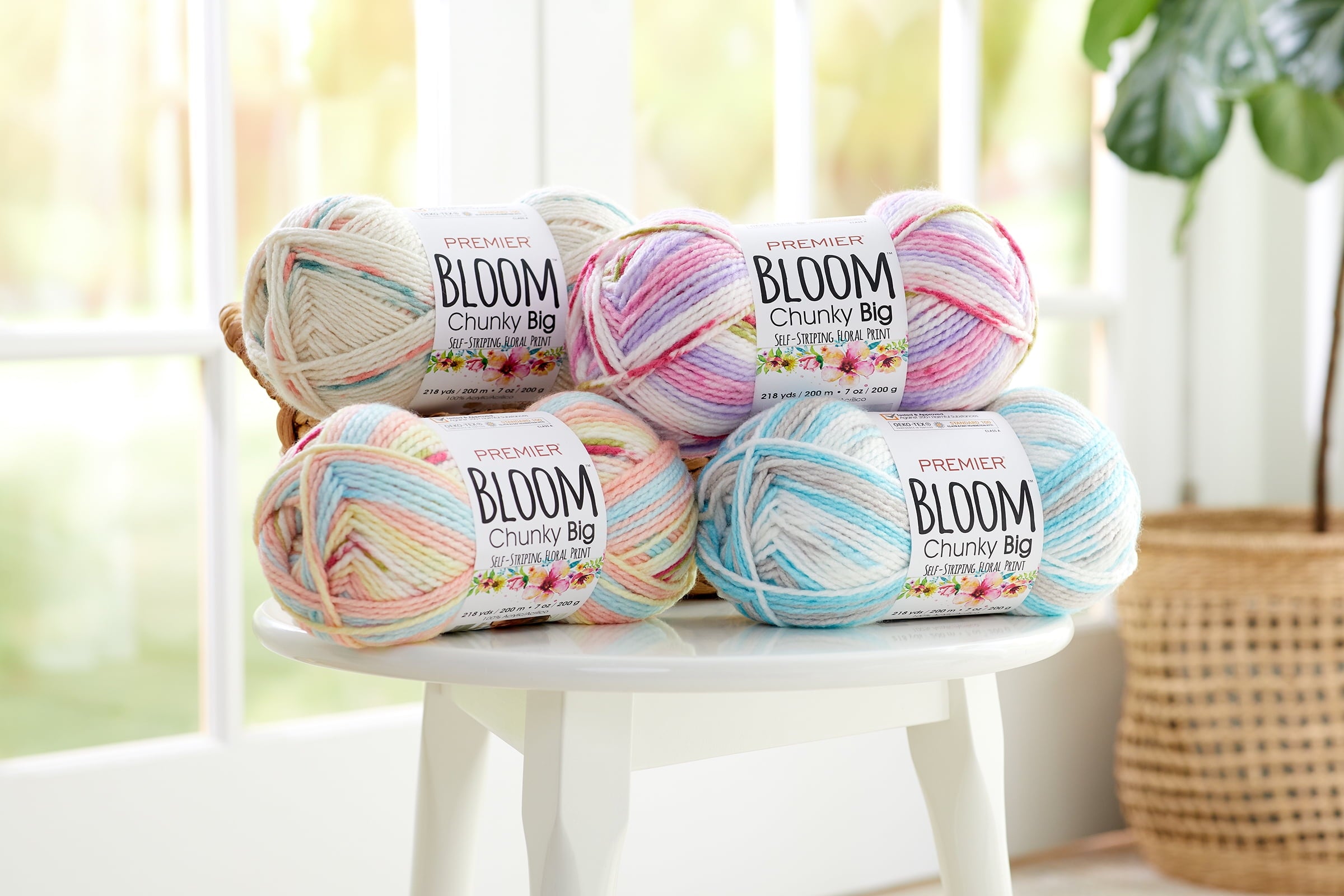 Premier Yarns - Bloom Chunky Big Yarn - Snapdragon - 7oz 218yds - 5 Bulky Weight - Acrylic