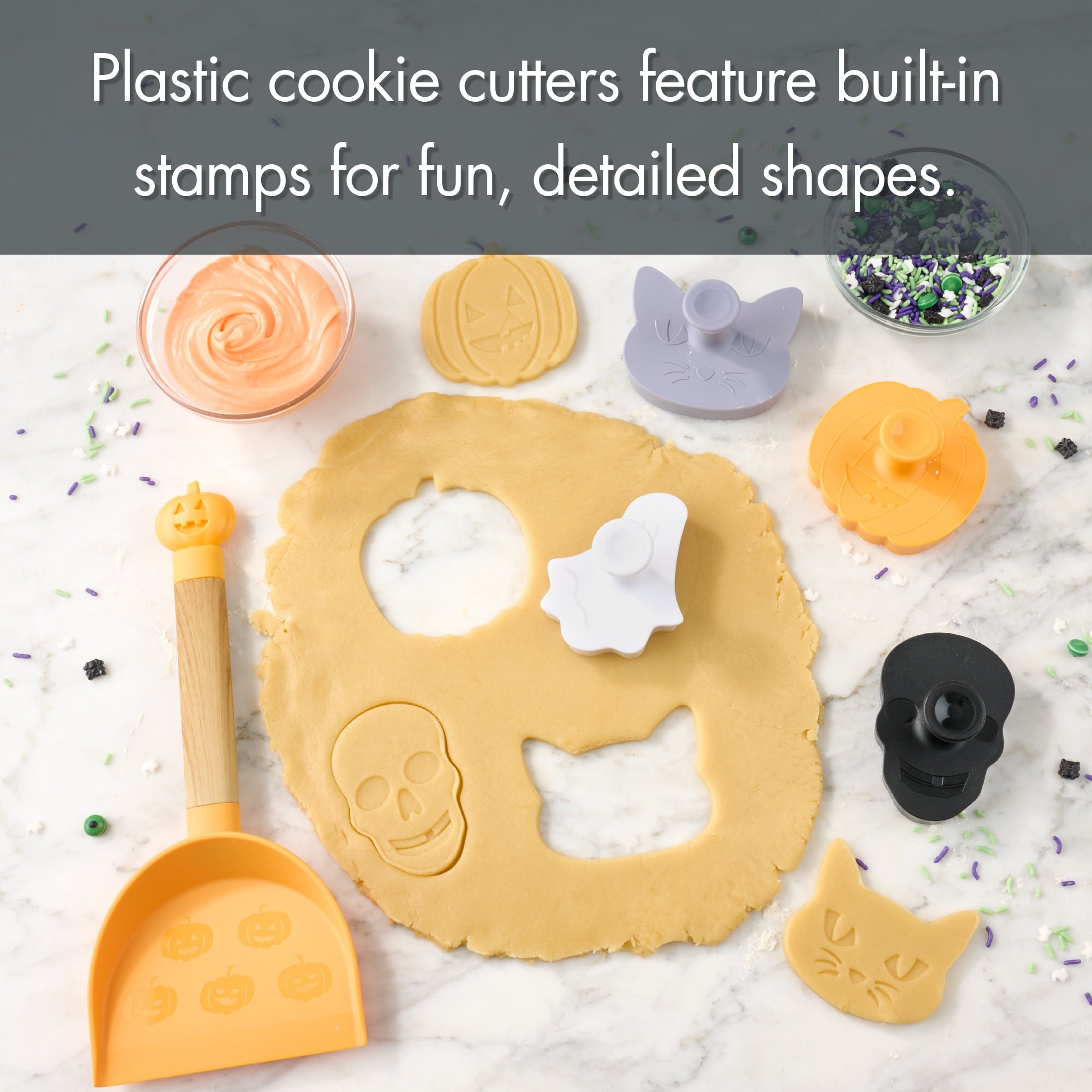 Way To Celebrate Cookie Turner with 4 Cookie Cutters with Stamps. Orange, Purple, Black and White