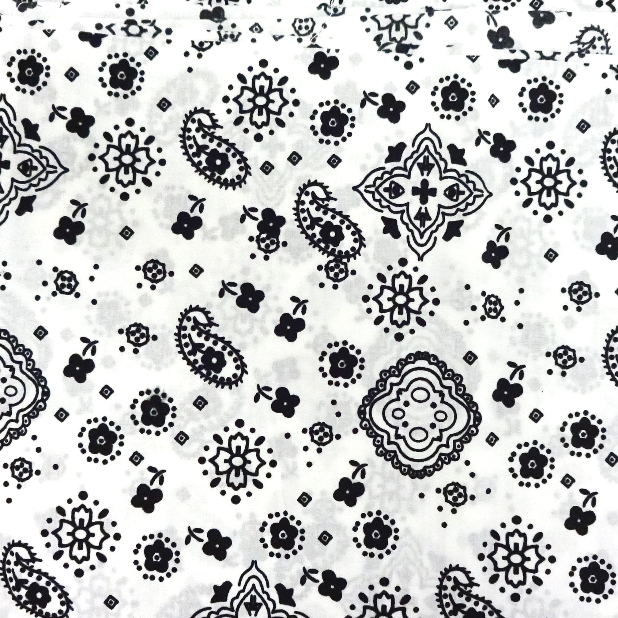 Shason Textile 44" x 3 yd Cotton Polyester Blend Printed Craft Fabric, Pink