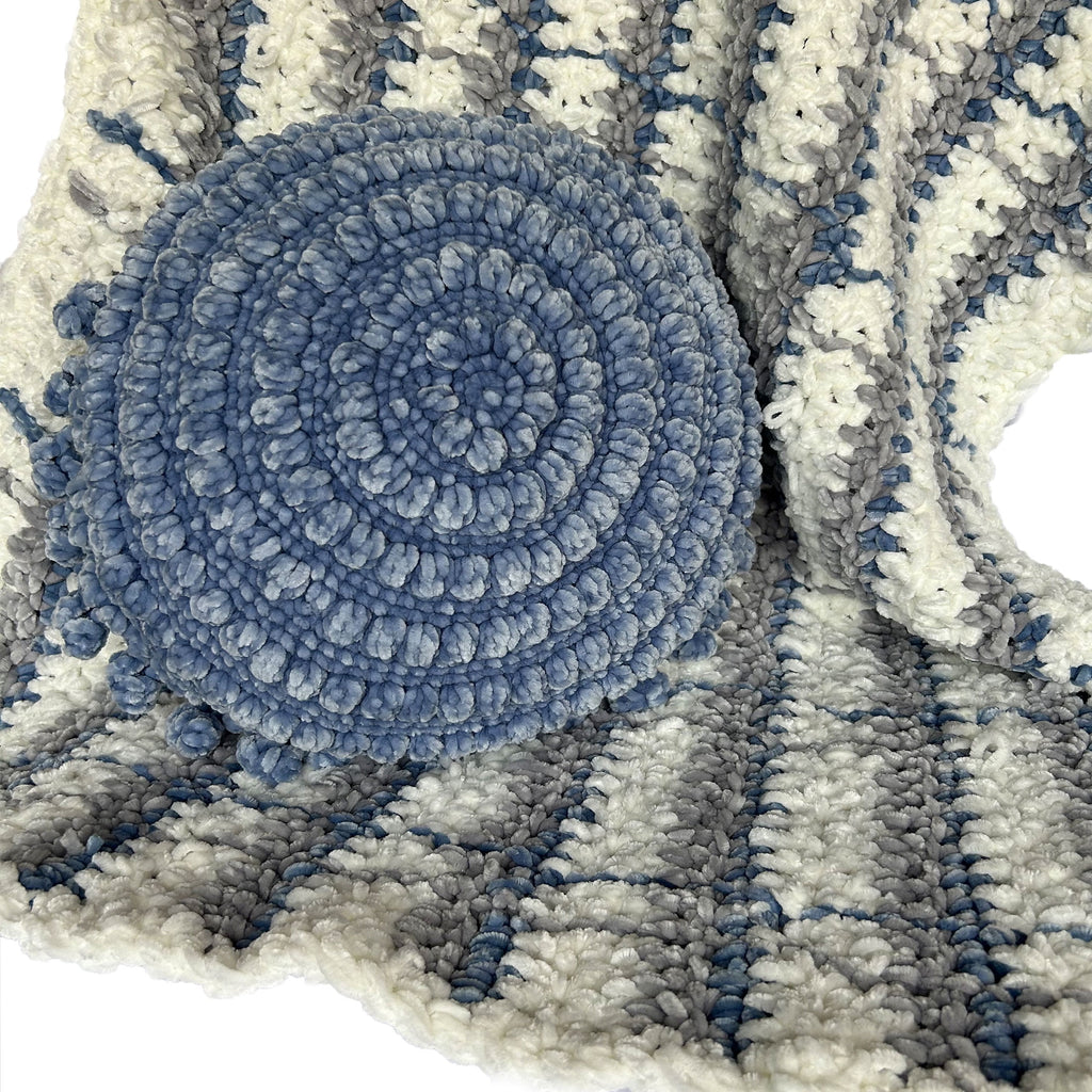 Mainstays Soft Velvety Yarn, 315 yd, Light Blue, 100% Polyester