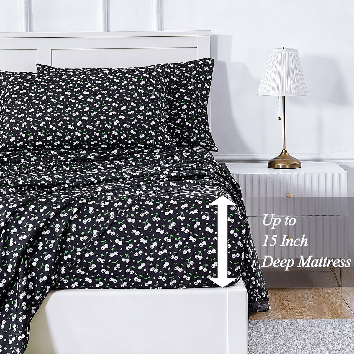 Summerween Crafted by Catherine Full 4-Piece Sheet Set, Black & White Nautical Ghosts
