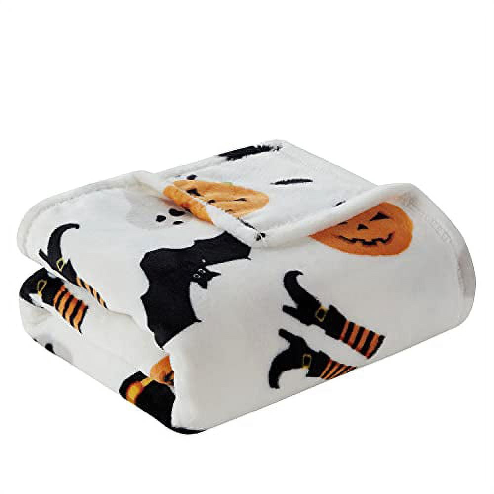 Serafina Home Halloween Throw Blanket: Fuzzy Boo! Jack O'Lantern Spider Webs Skull and Black Cats Print on Velvet Fleece for Sofa Bed Couch Chair Dorm