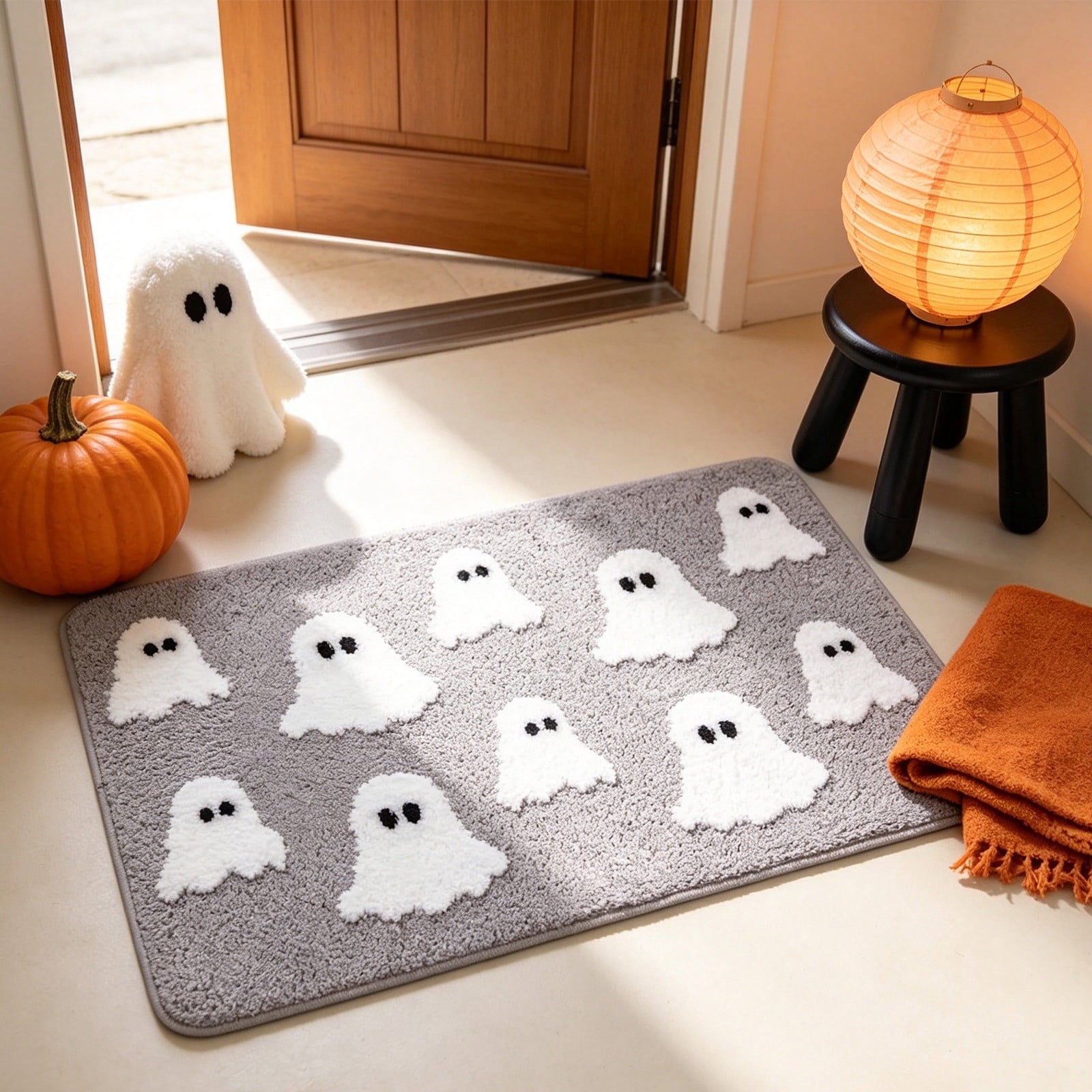 Halloween Ghost Door Mat, Cute Welcome Mat for Front Door Porch Entryway Haunted Outdoor Decor Spooky Decorative Entrance Doormat Non Slip Halloween Rug, 16" x 24"
