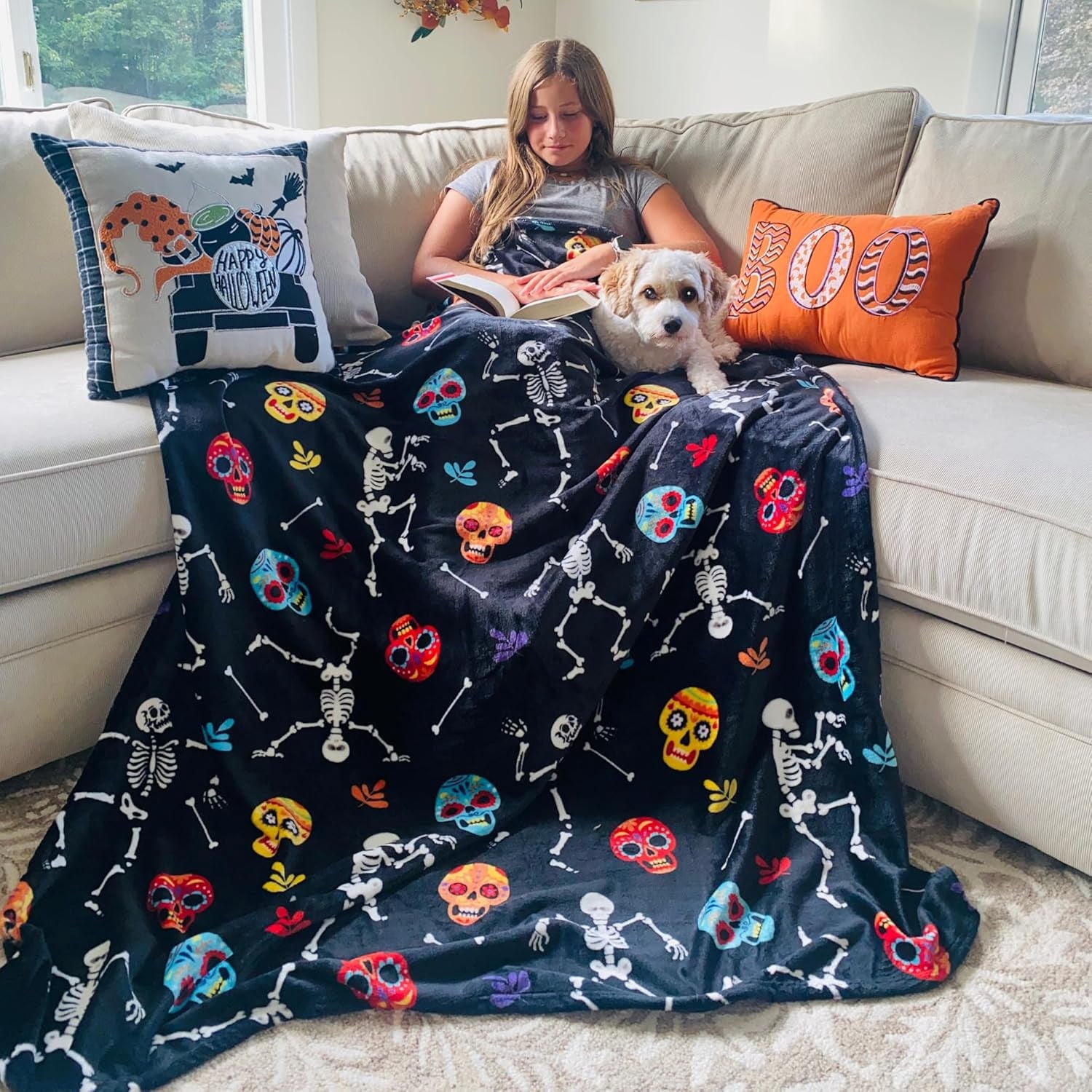 Serafina Home Halloween Throw Blanket: Fuzzy Boo! Jack O'Lantern Spider Webs Skull and Black Cats Print on Velvet Fleece for Sofa Bed Couch Chair Dorm