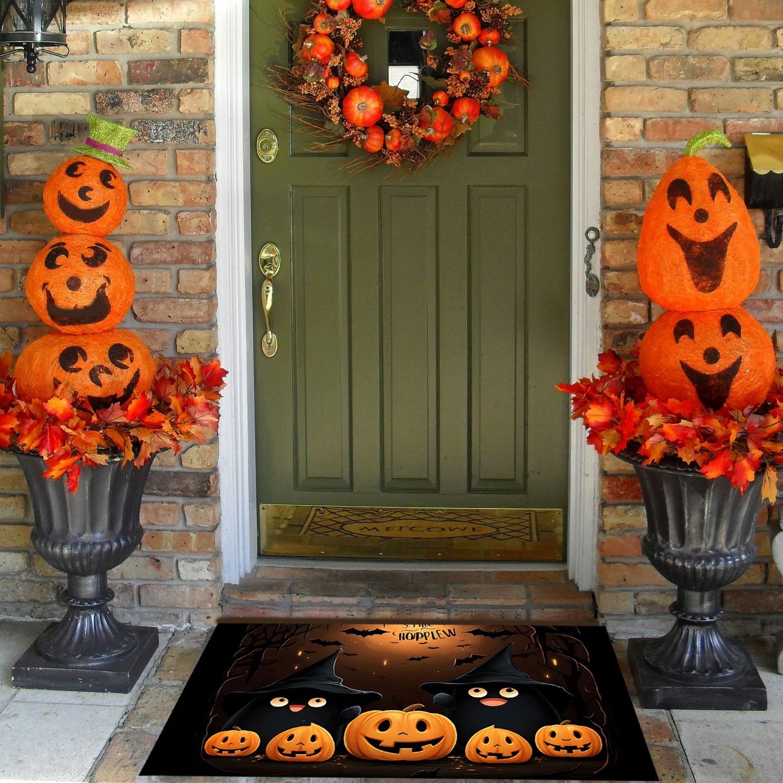 Xuniizn Halloween Mat, 16X24" Velvet Halloween Door Mat for Outside Entrance, Spooky Halloween Rug for Outdoor & Indoor, Non Slip Washable Halloween Doormat, Halloween Bathroom Decor