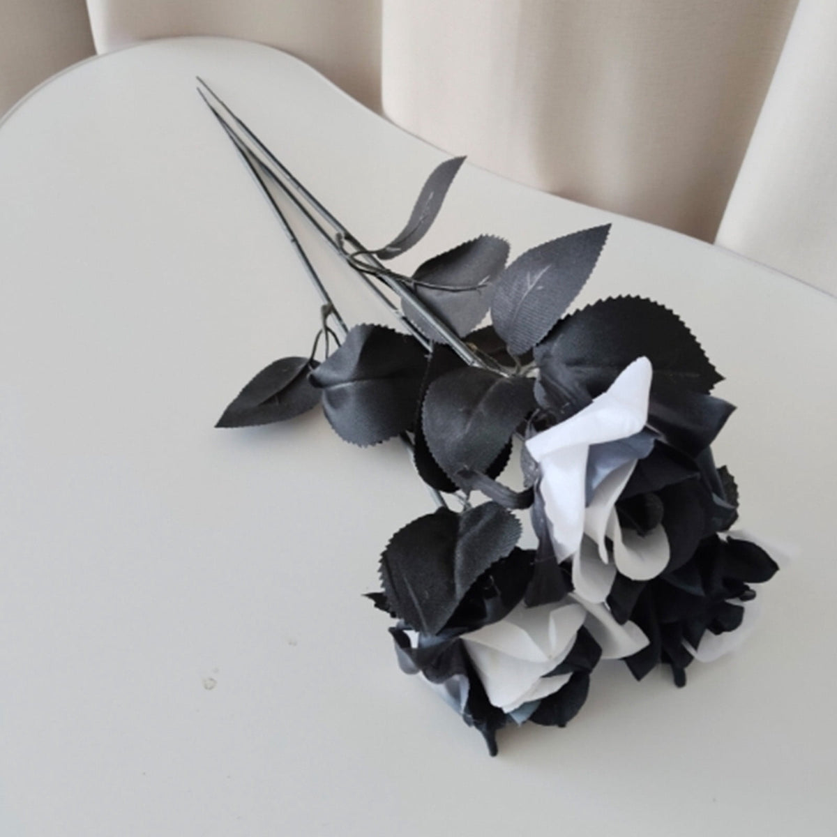 Yika Artificial Flower Black Rose Artificial Silk Flower Artificial Rose Suitable For Halloween Family Wedding Party Decoration