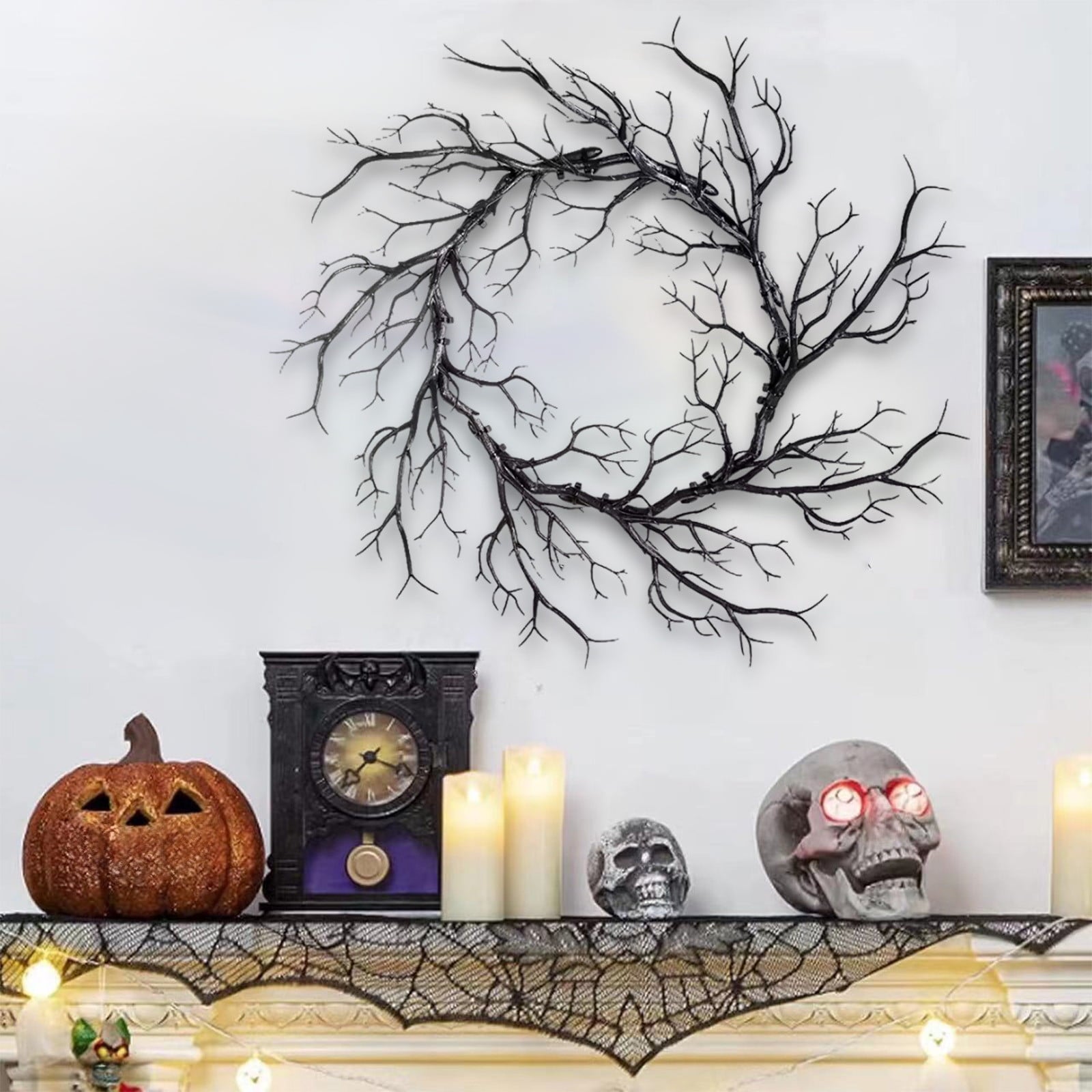 WWC Halloween Wreath, 18 inch Black Bats and Bare Branch Wreath, Gothic Halloween Decor Twig Wreath for Halloween Party Front Door Porch and Fireplace