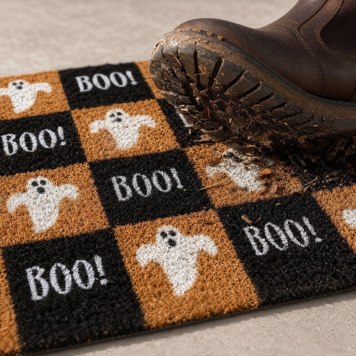 AHGQT Funny Green Eyes Cat Bathroom Rug, 31’’x19’’ Non Slip Machine Washable Mat, Spooky Halloween Rug Decor for Home Bedroom Shower Floor