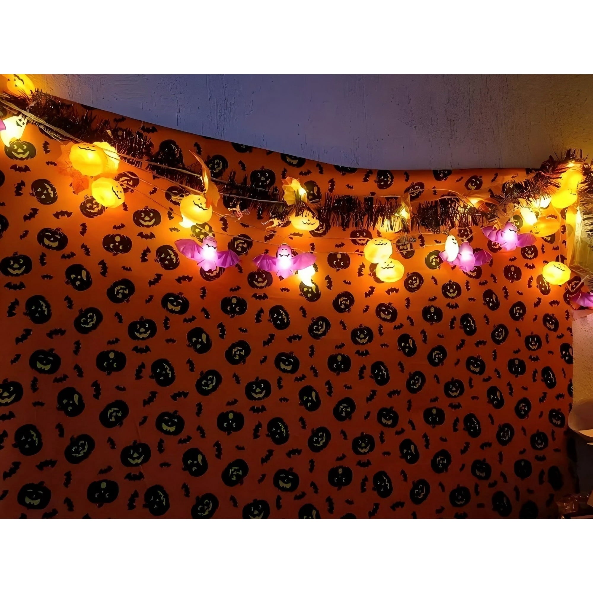 ZOEYKIMLO Halloween String Lights with Pumpkin, Bat, 10Ft 20 LED Battery Operated with 8 Modes Timer for Home Porch Fence Party Halloween Decoration