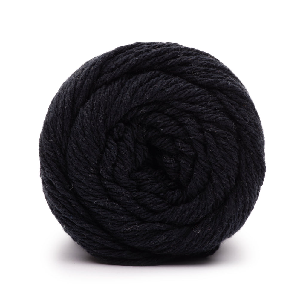 Peaches & Creme Solid 4 Medium Cotton Yarn, Black 2.5oz/70.9g, 120 Yards