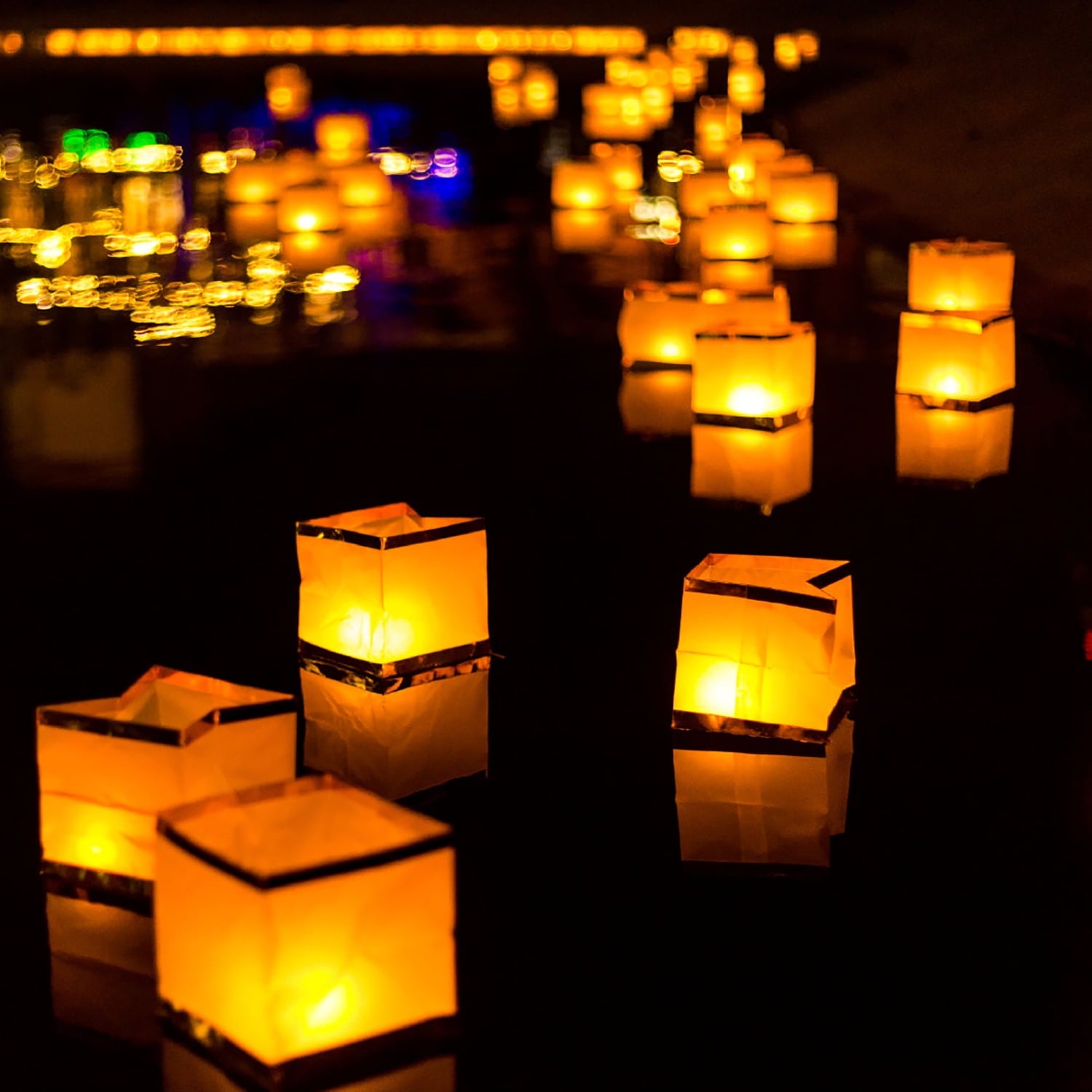 10 pcs Water Floating Candle Lanterns Outdoor Water Lantern for Praying 4.3 Inch