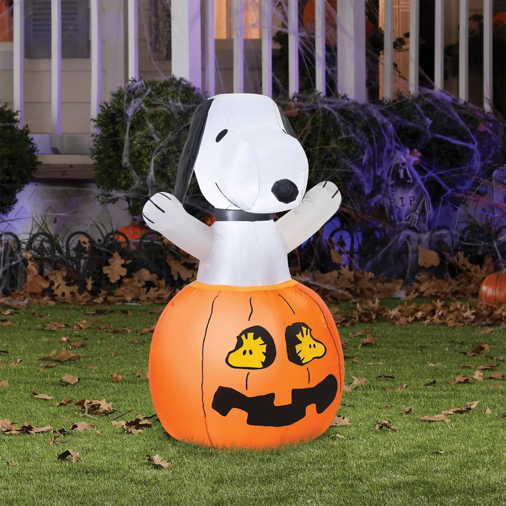 Peanuts Snoopy Pumpkin Woodstock Halloween Inflatable - Orange Small