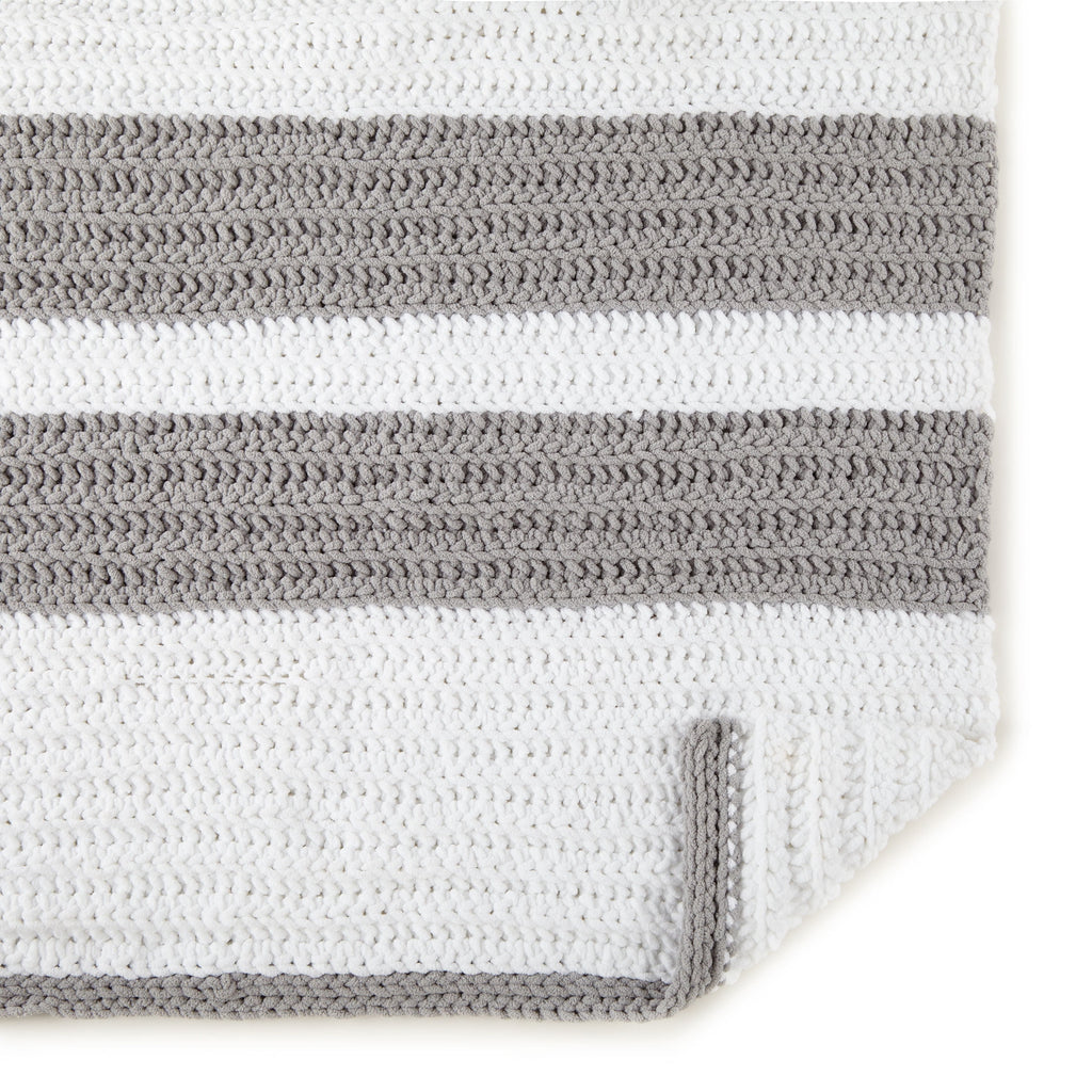 Mainstays Cozy Chenille Yarn, 220 yd, Arctic White, 100% Polyester, Bulky