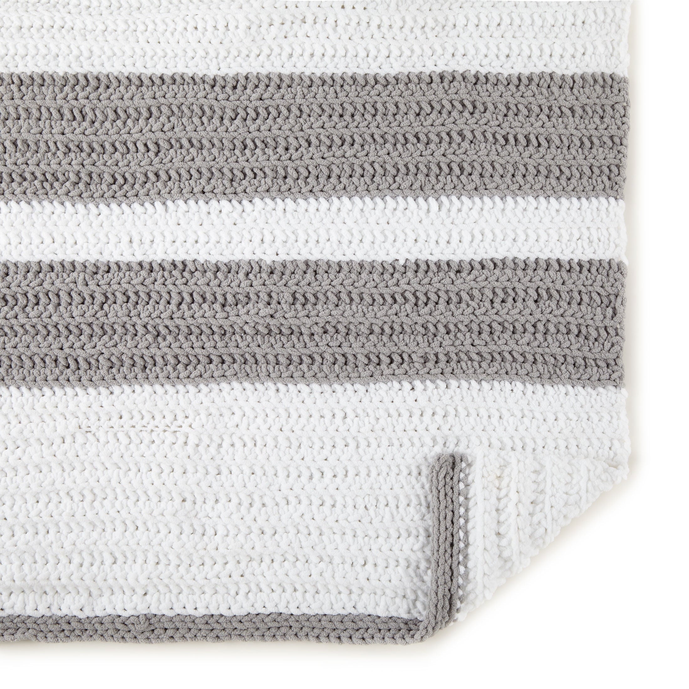 Mainstays Cozy Chenille Yarn, 220 yd, Arctic White, 100% Polyester, Bulky