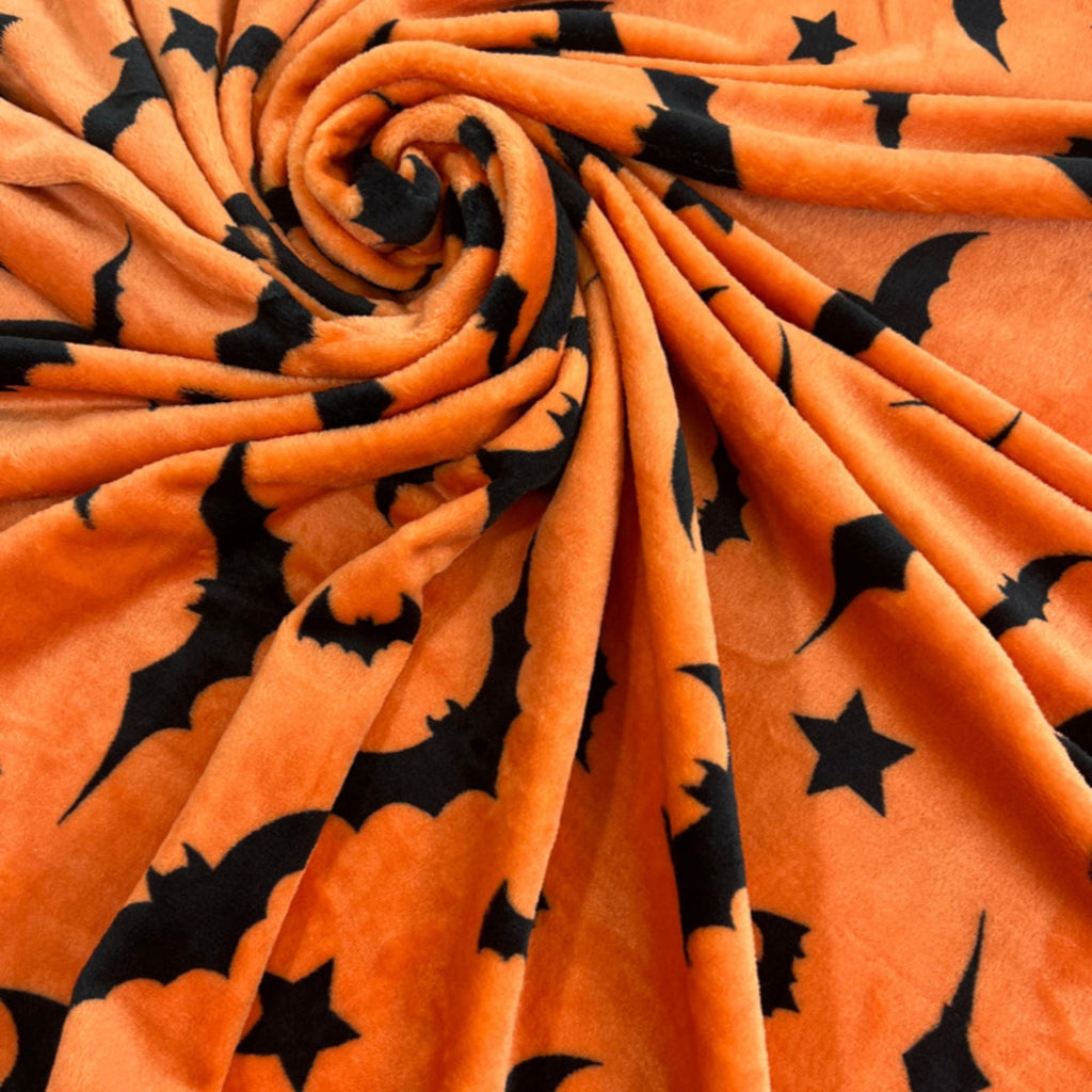 Serafina Home Halloween Throw Blanket: Fuzzy Boo! Jack O'Lantern Spider Webs Skull and Black Cats Print on Velvet Fleece for Sofa Bed Couch Chair Dorm