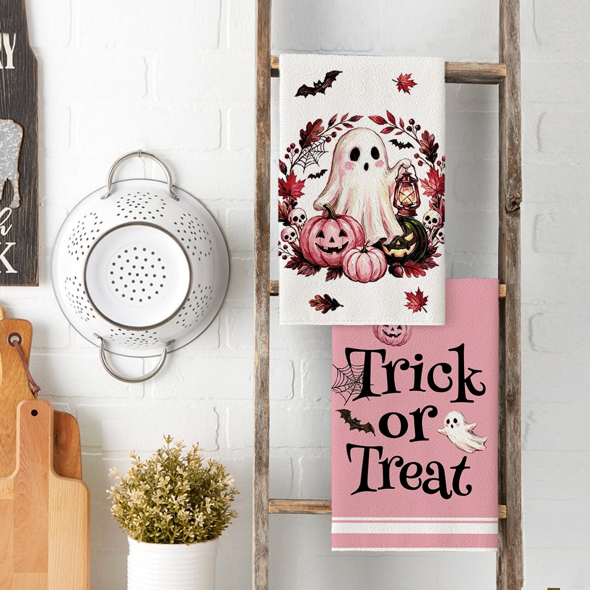 Sm:)e Pumpkin Ghost Bat Happy Halloween Dish Towels Set of 4, 18x26 Inch, Seasonal Holiday Hand Towels for Kitchen and Dining Table