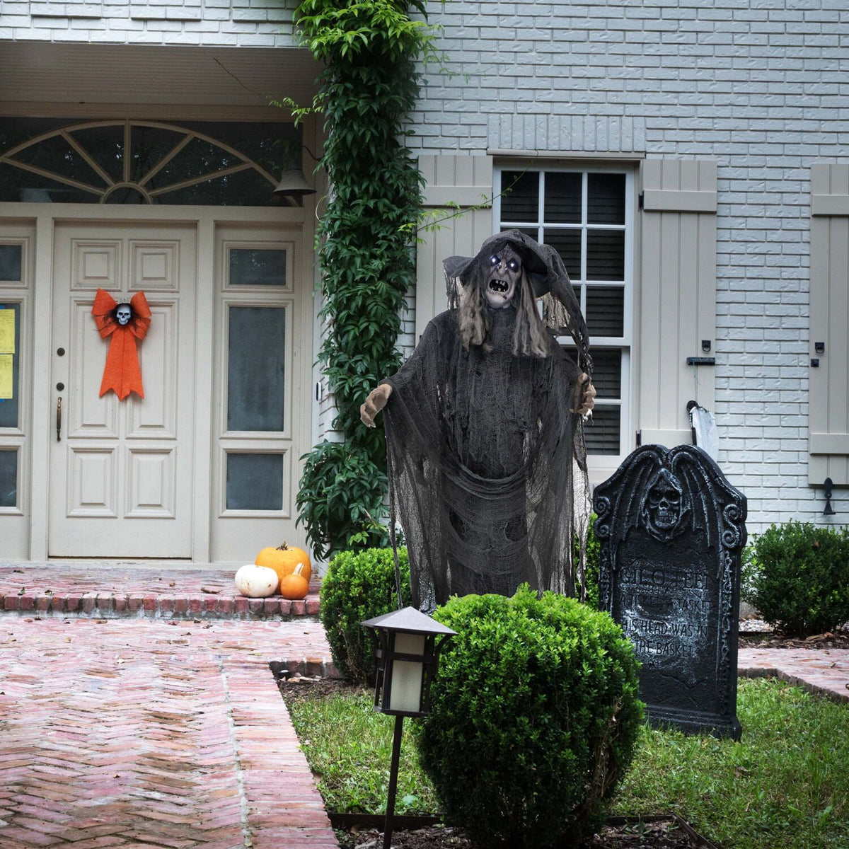 Haunted Hill Farm 5.75 ft Animatronic Witch Indoor/Covered Outdoor Halloween Decoration, HHWITCH-20FLSA
